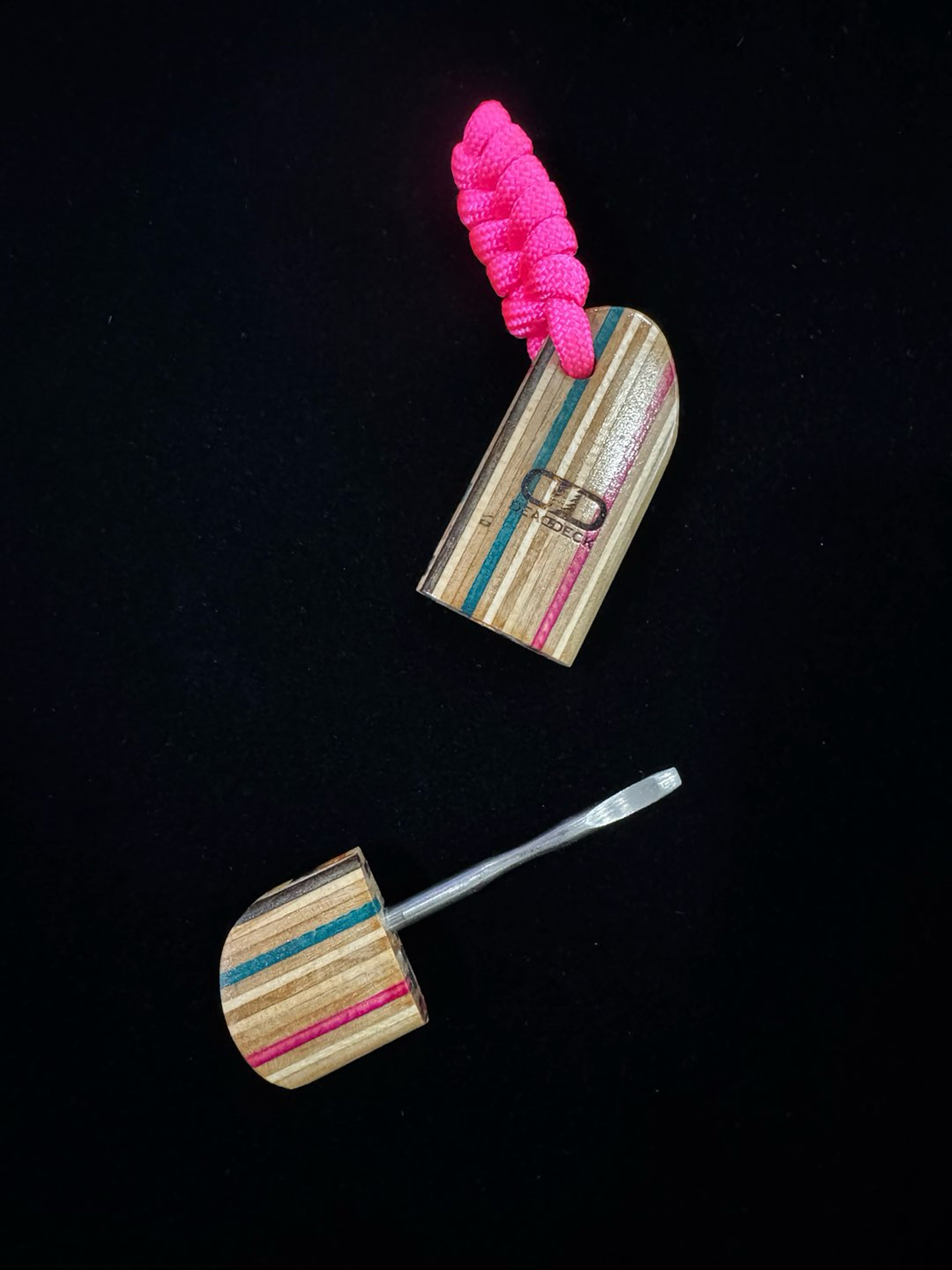 Preview pic of Magnetic Dab Tool
