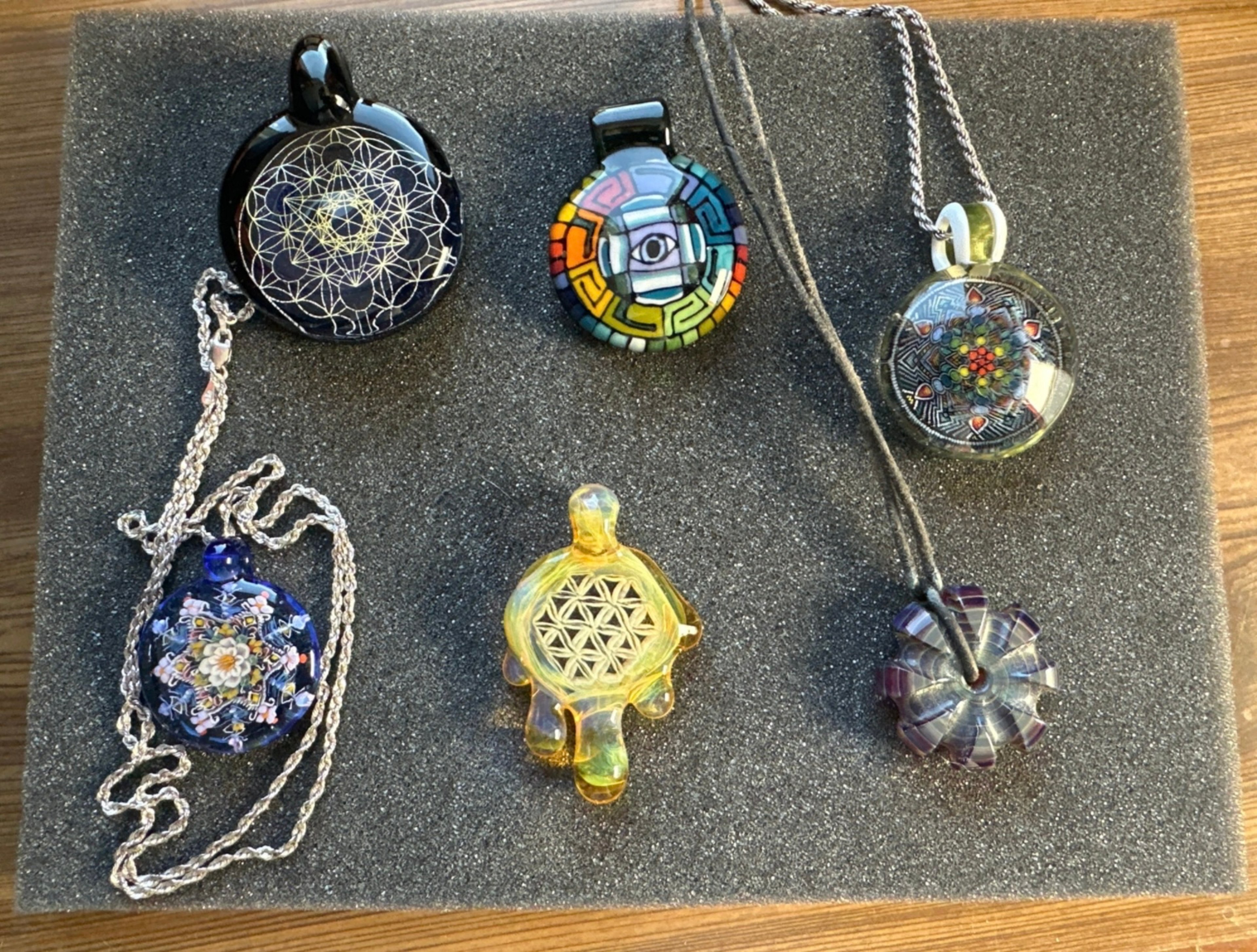 Preview pic of Pendant Collection with Pelican Case