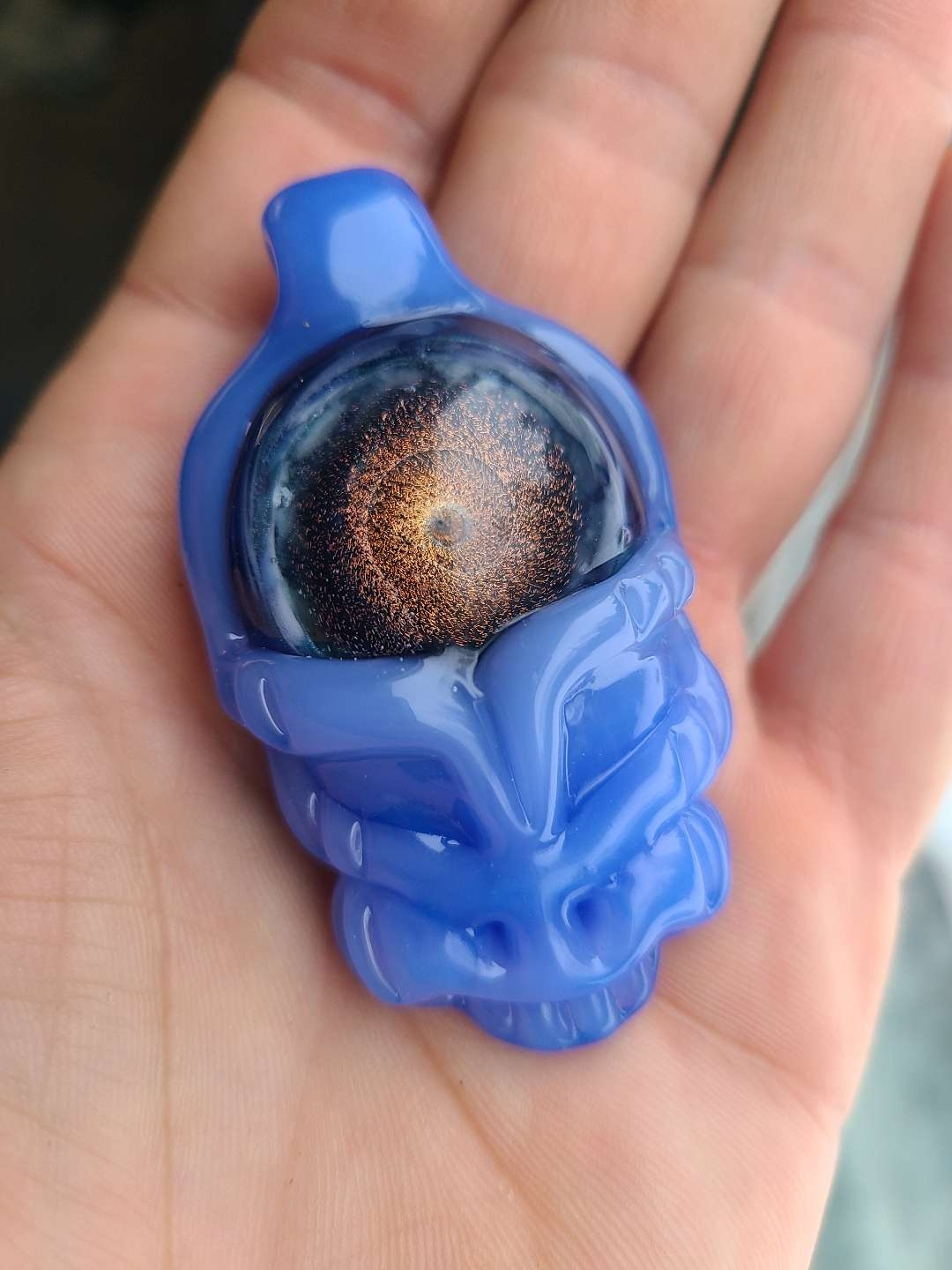 Preview pic of Stealie pendant