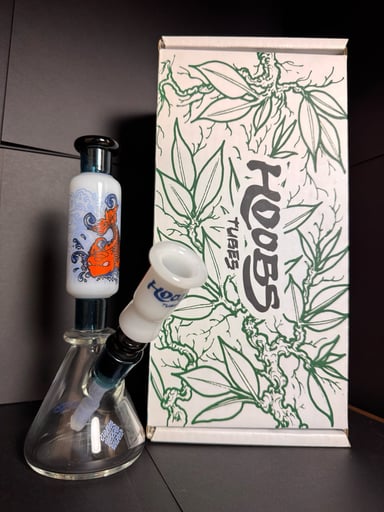 Preview pic of Hoobs Koi Fish Beaker 2