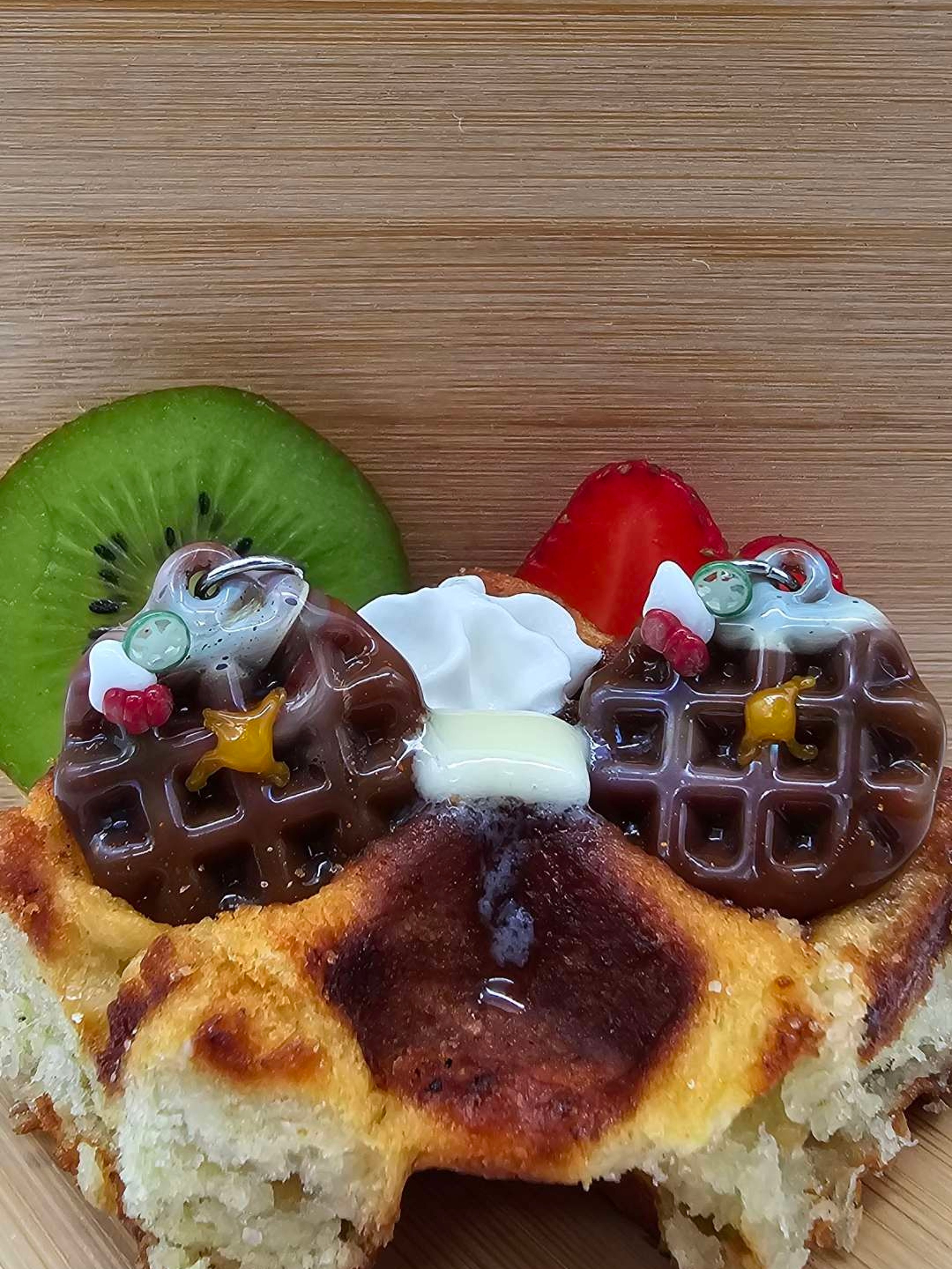 Preview pic of Mini waffle pendants