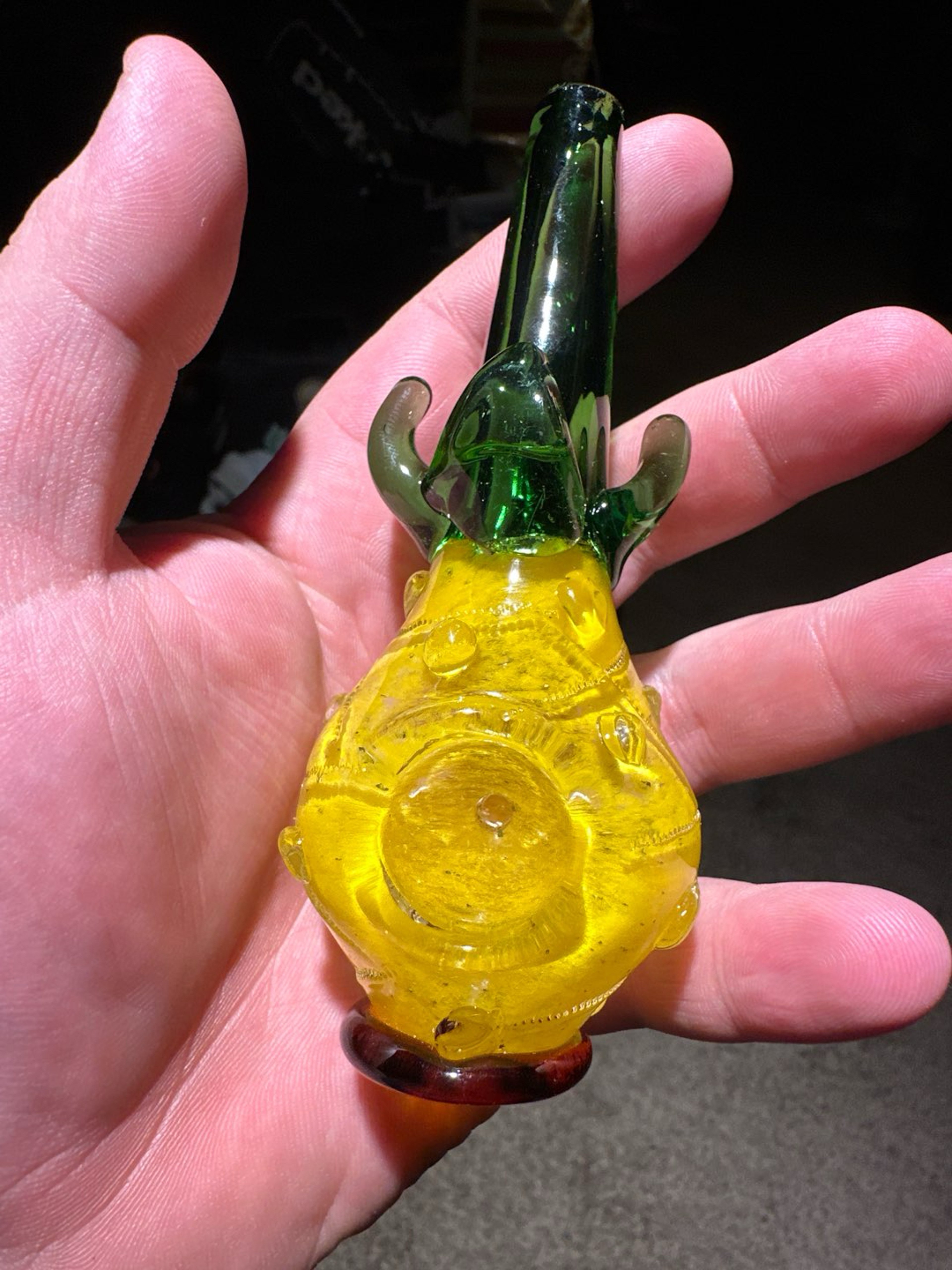 Preview pic of PINEAPPLE PIPE