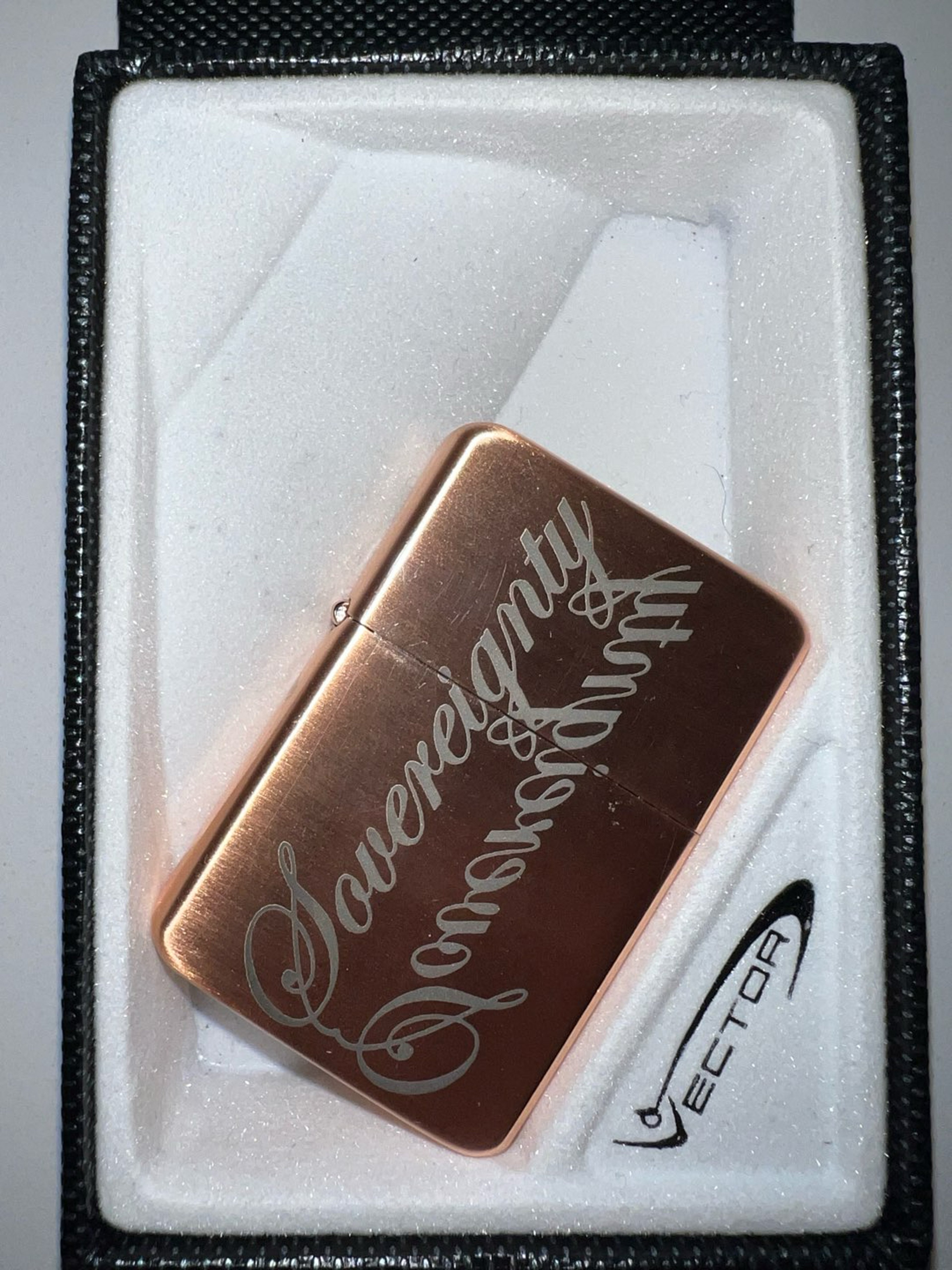 Preview pic of Sovereignty Vector Lighter w/ case