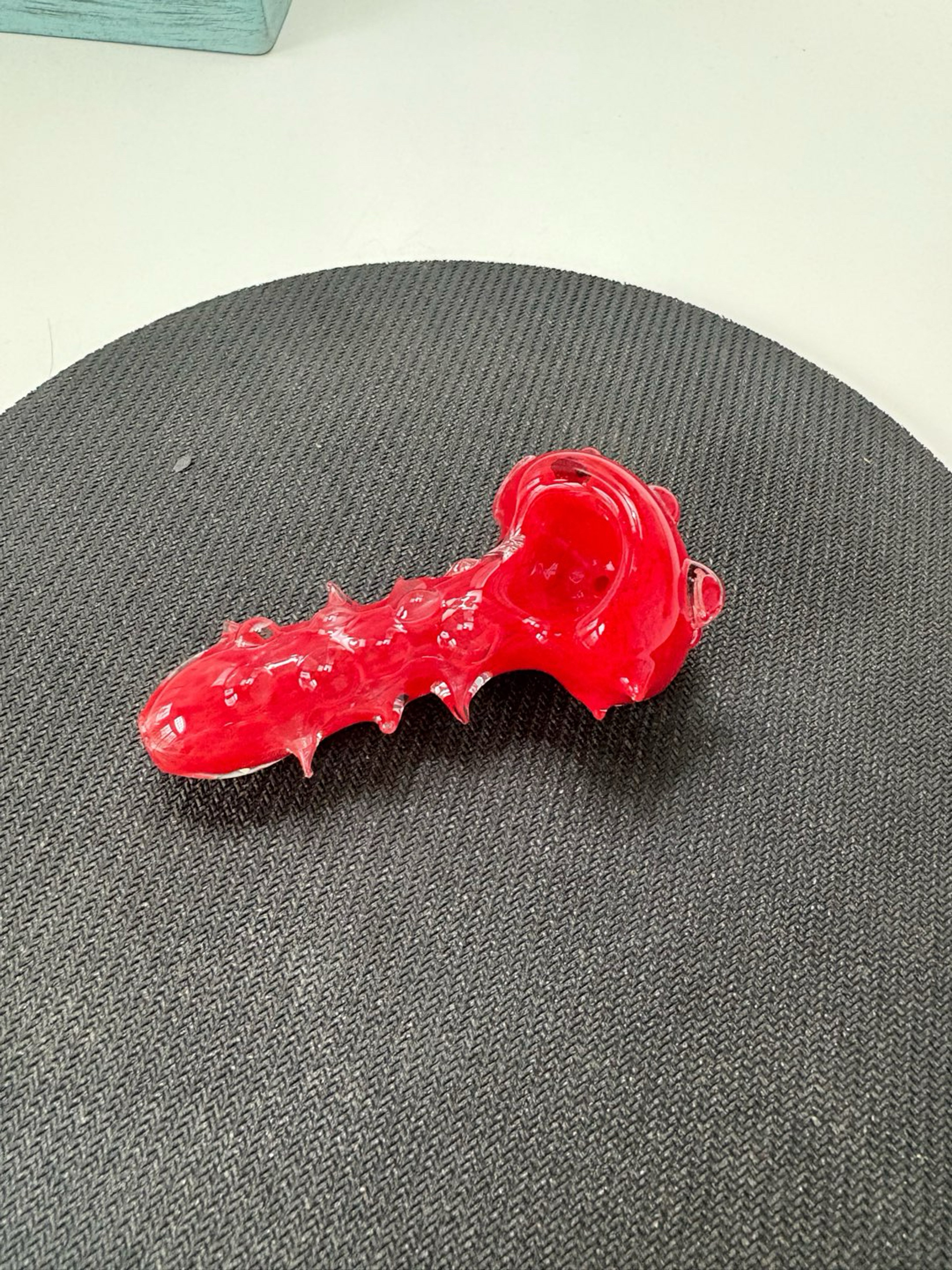 Preview pic of Jacob Hunter red spoon pipe