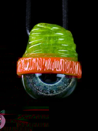Preview pic of Junkie Glass Beanie Pendant