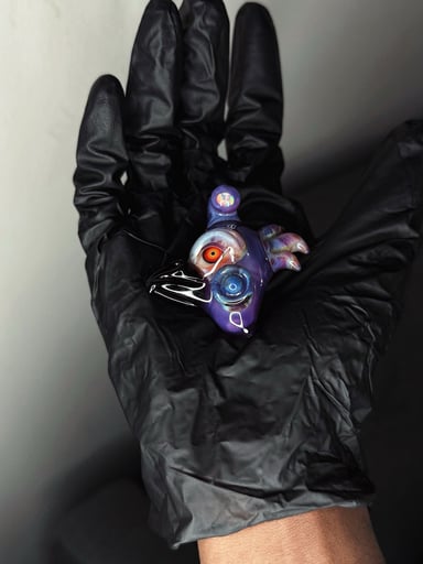Preview pic of CREEP GLASS PENDANT