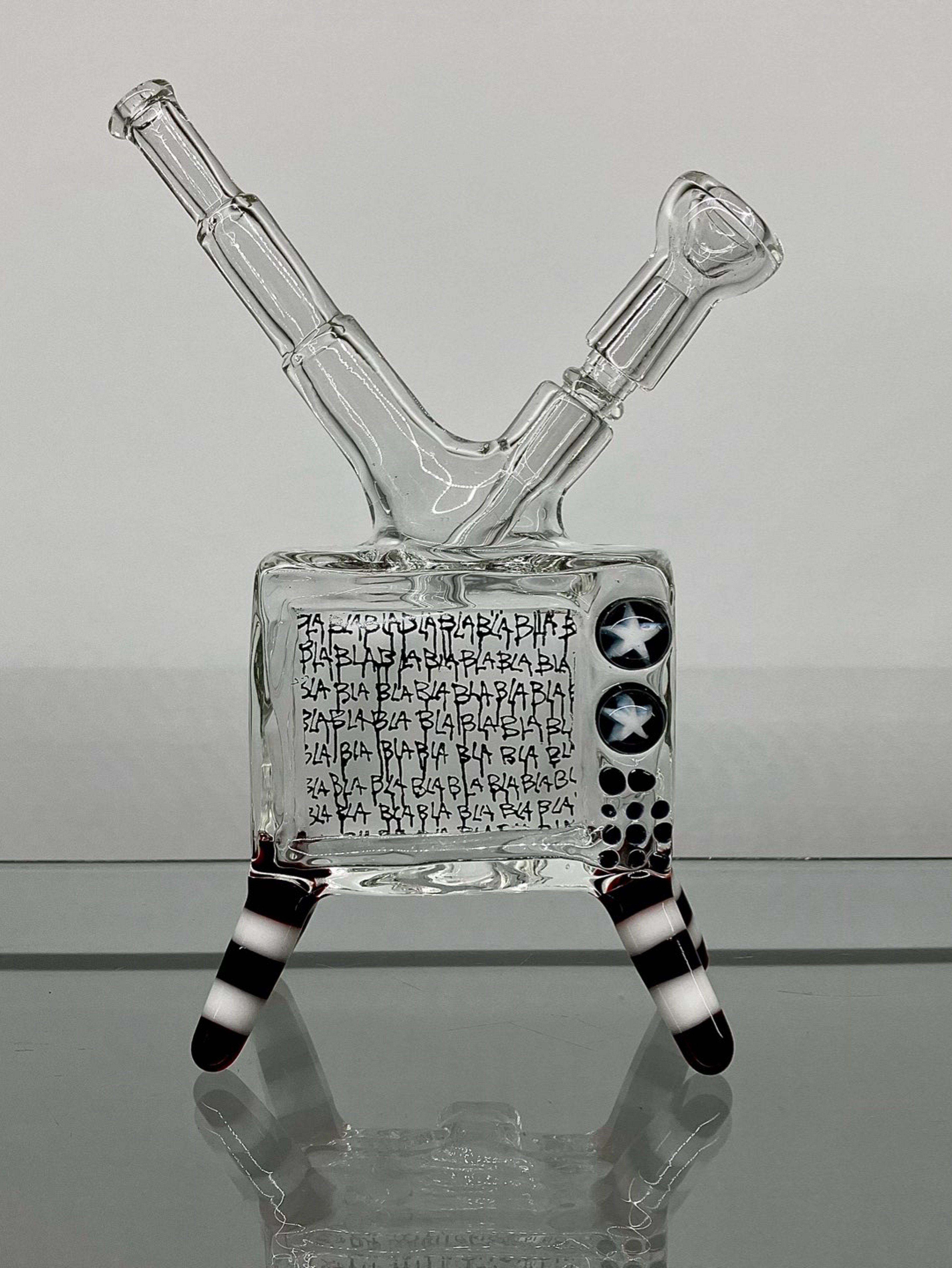 Preview pic of Zach Puchowitz (Ouchkick) TV 1