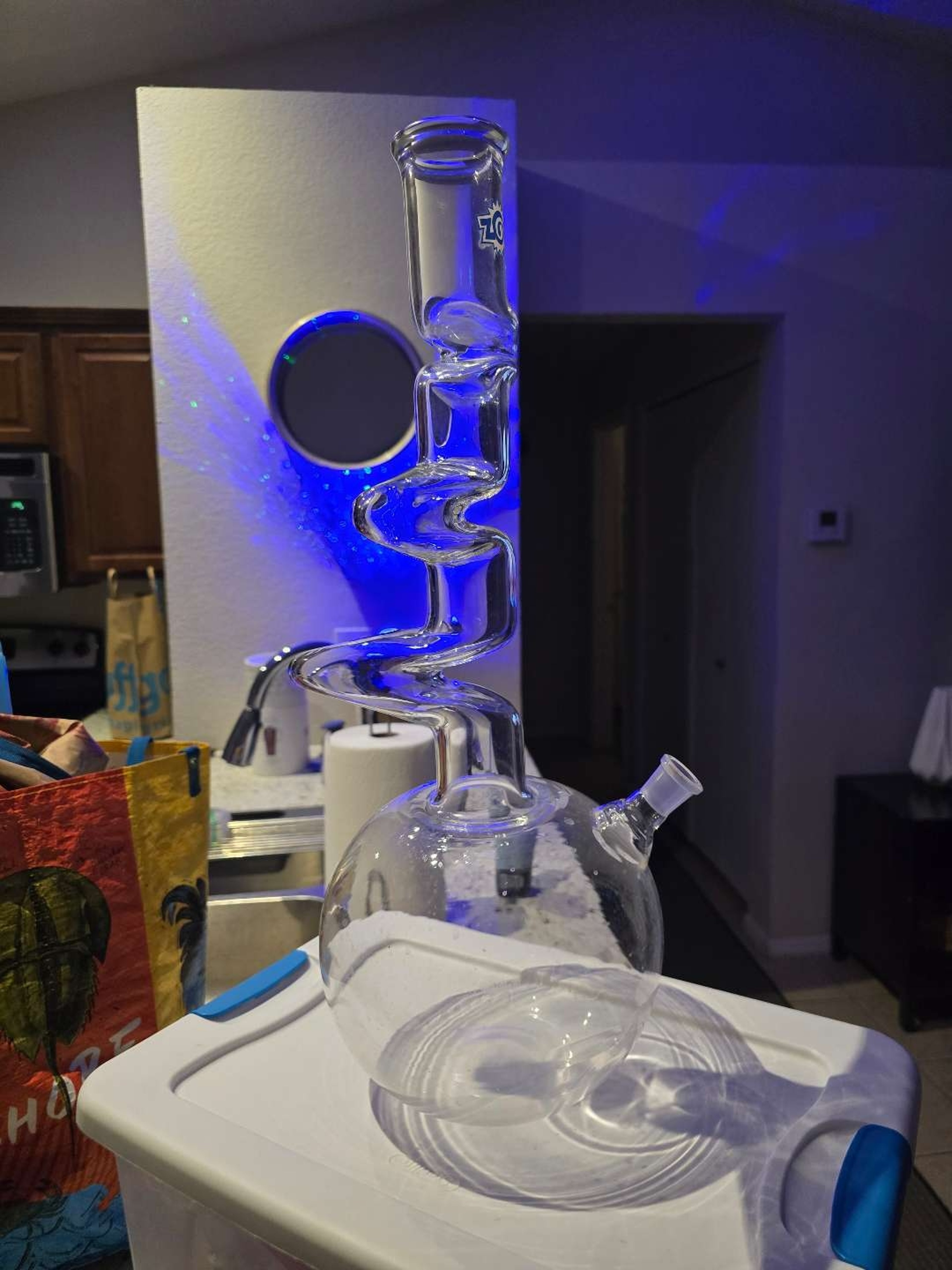 Zong triple kink fat series bubble base clear 18" used image 0