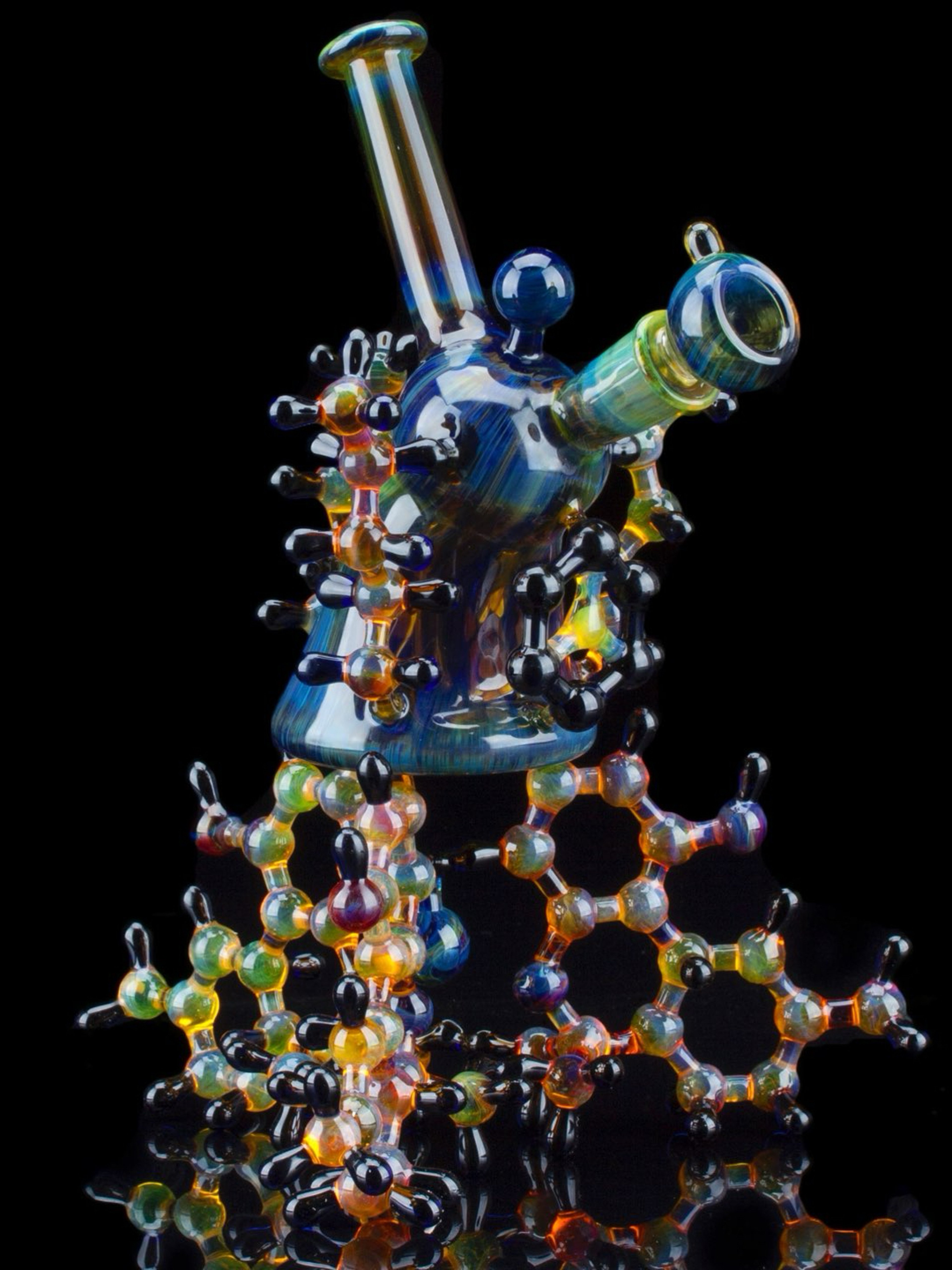 Preview pic of THC Throne Bubbler