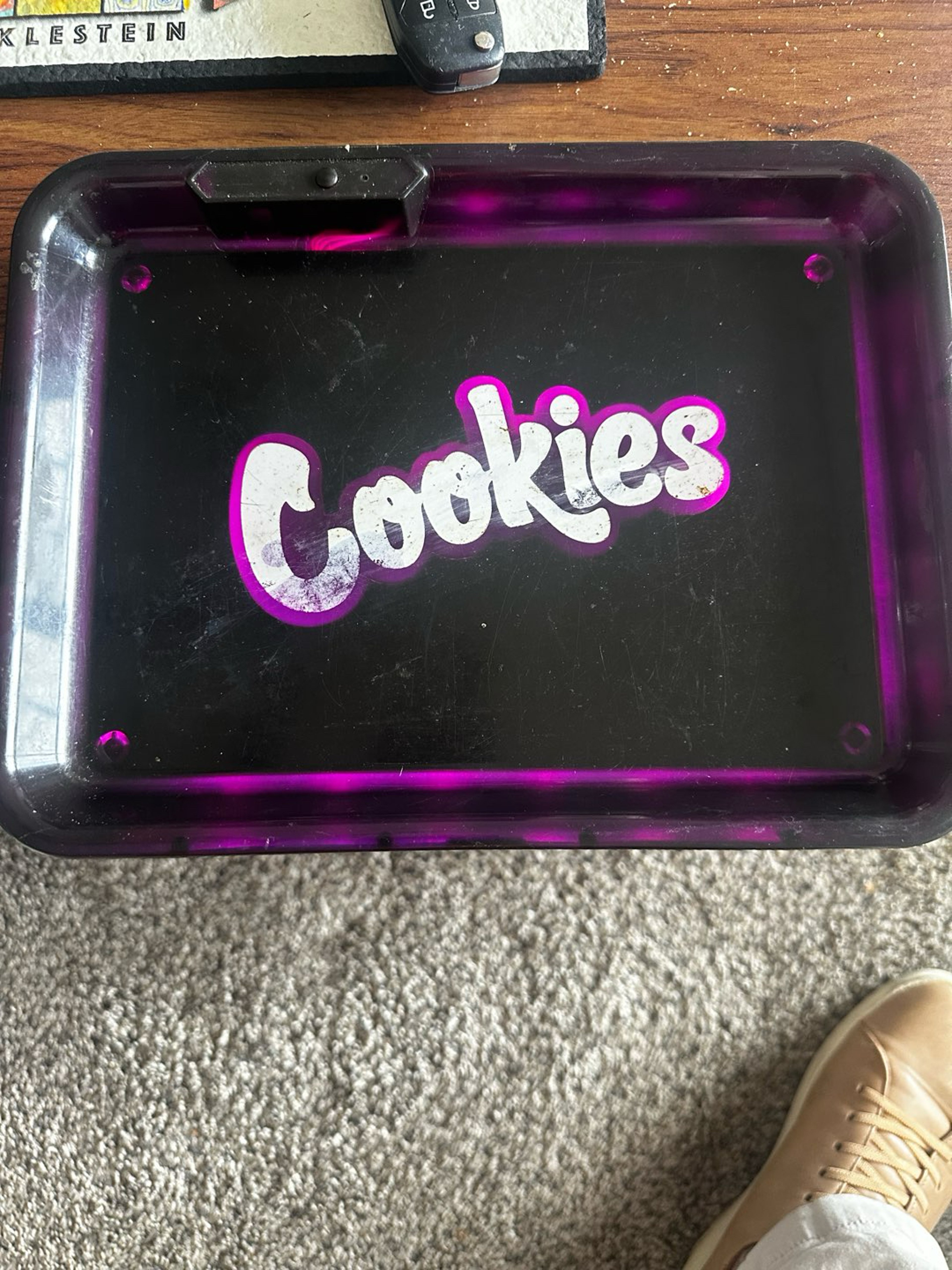 Preview pic of Black Cookies Light Up Rolling Tray