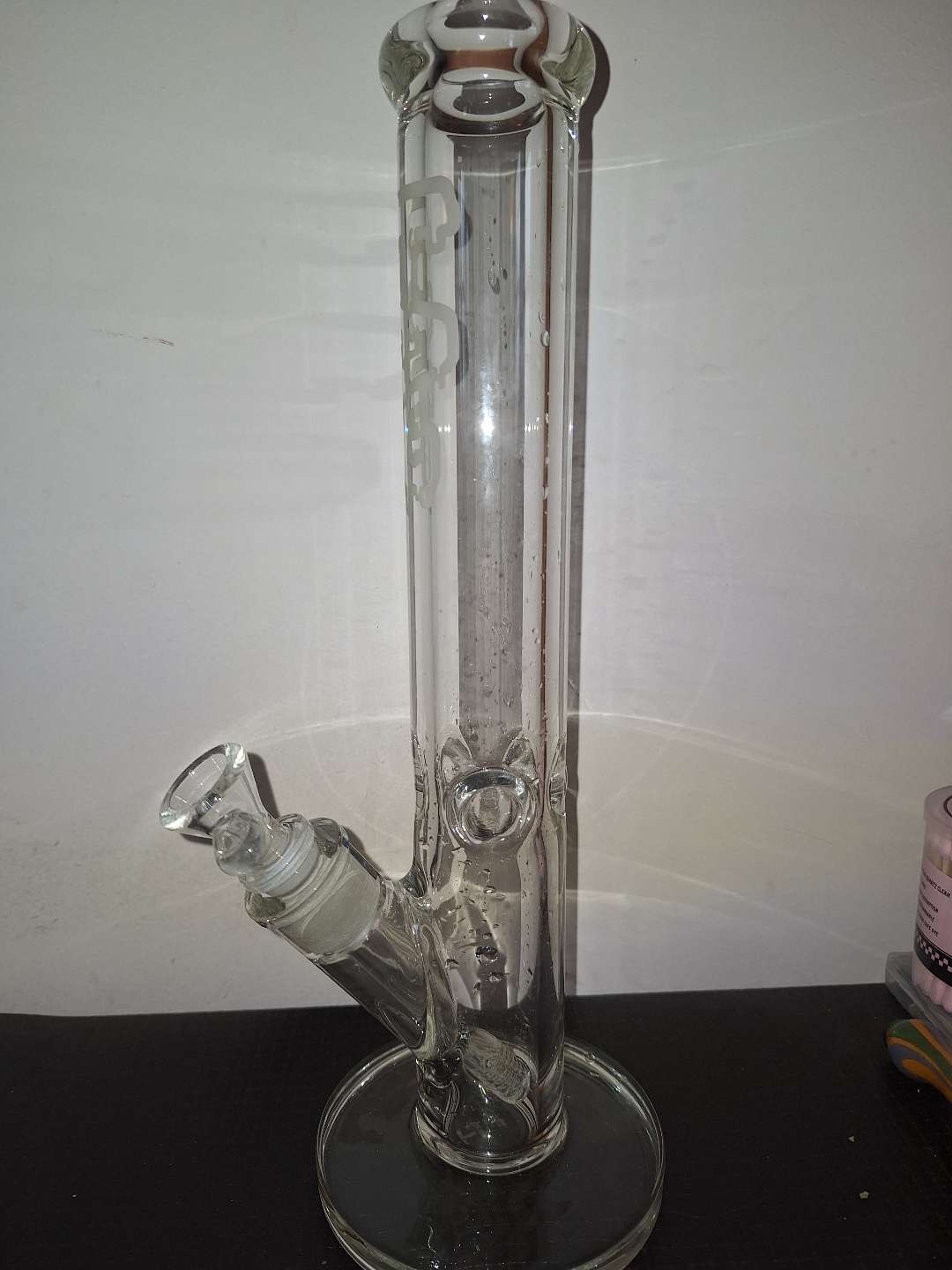 Preview pic of TAG 16" straight tube 14mm Thick ass glass