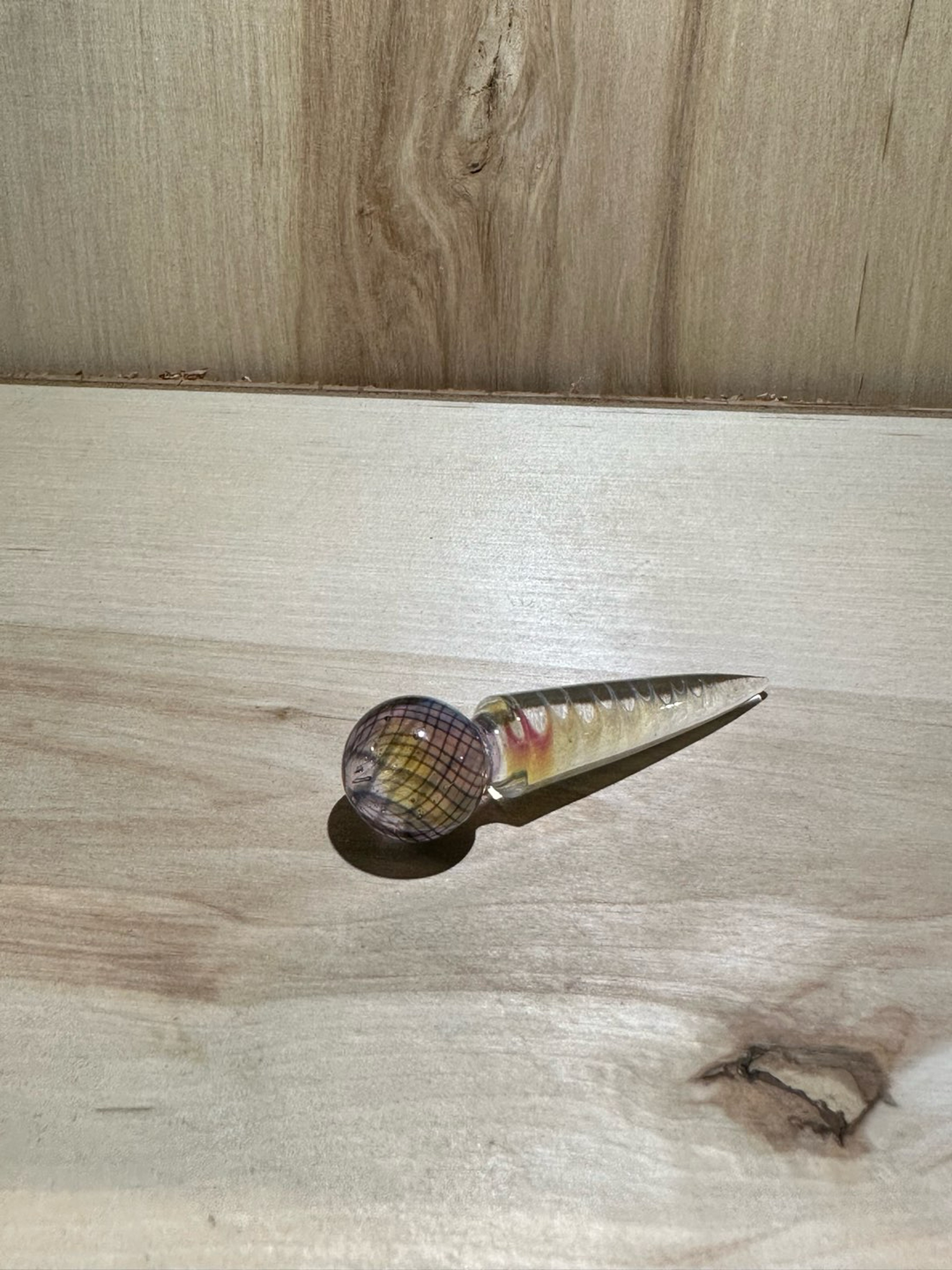 Preview pic of Shamby Glass Detailed Poker 2