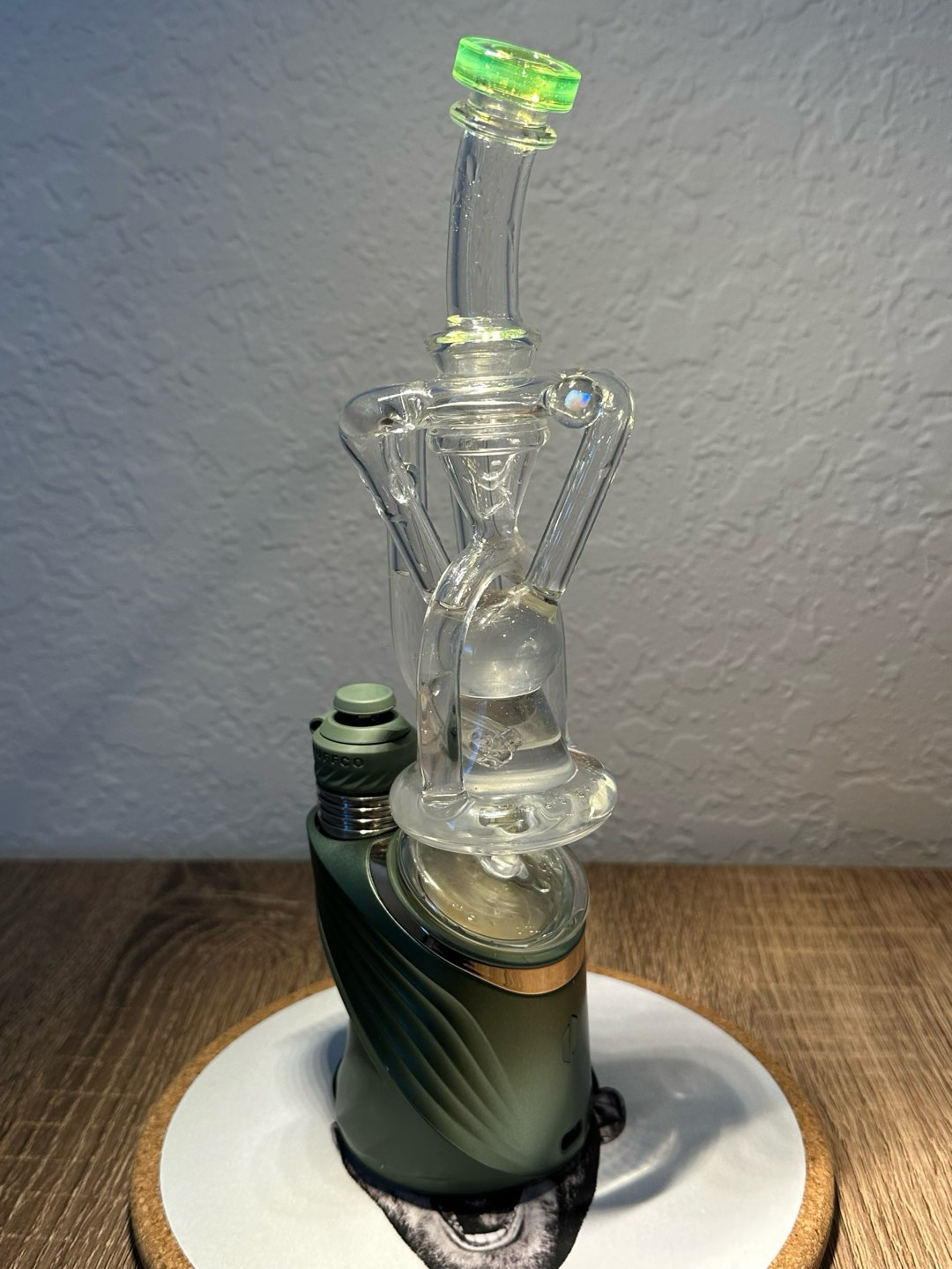 Preview pic of “Slyme” Tricycler by Iridescent Glass