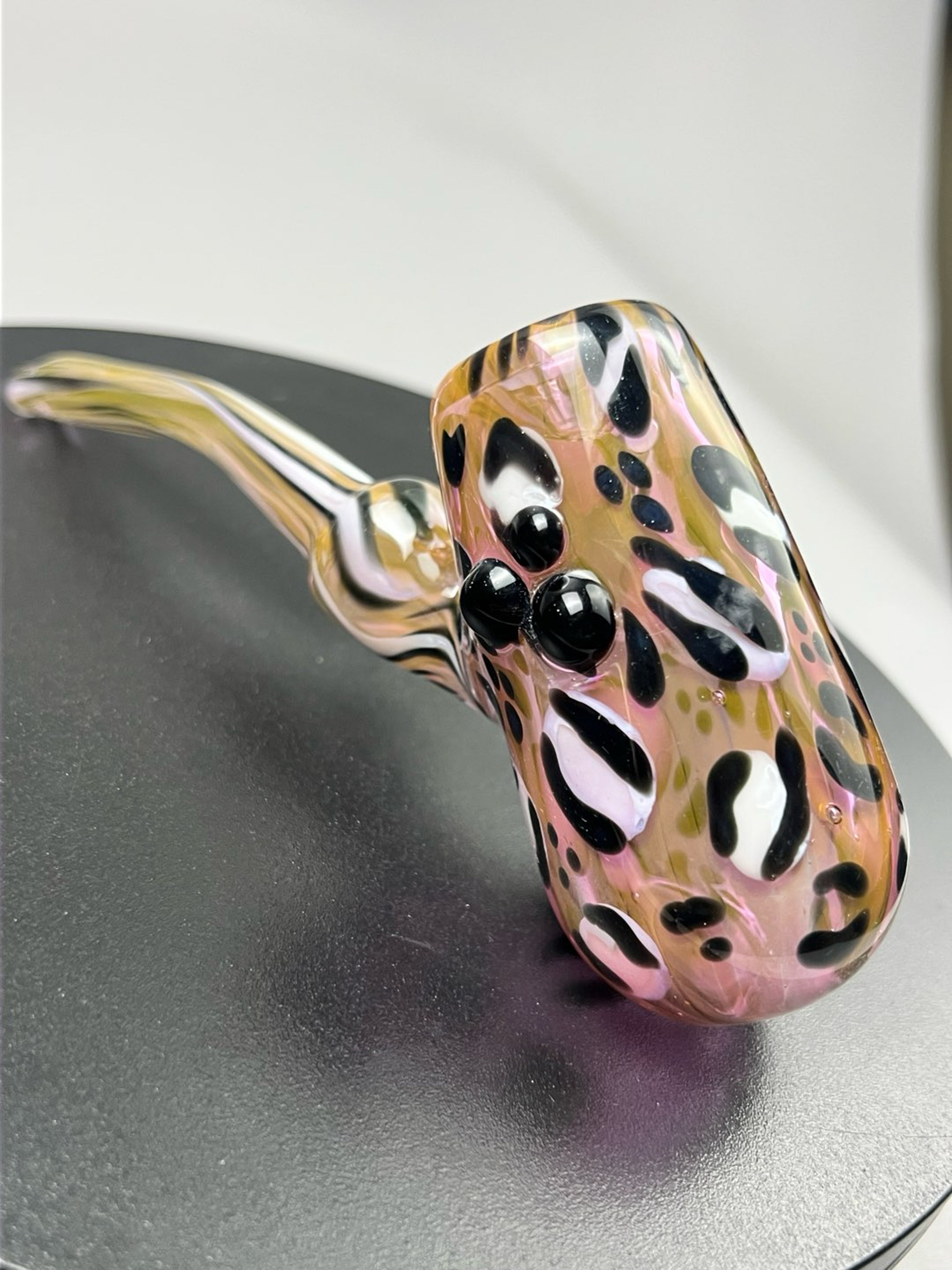 Preview pic of Gold Fume Cheetah EggLock