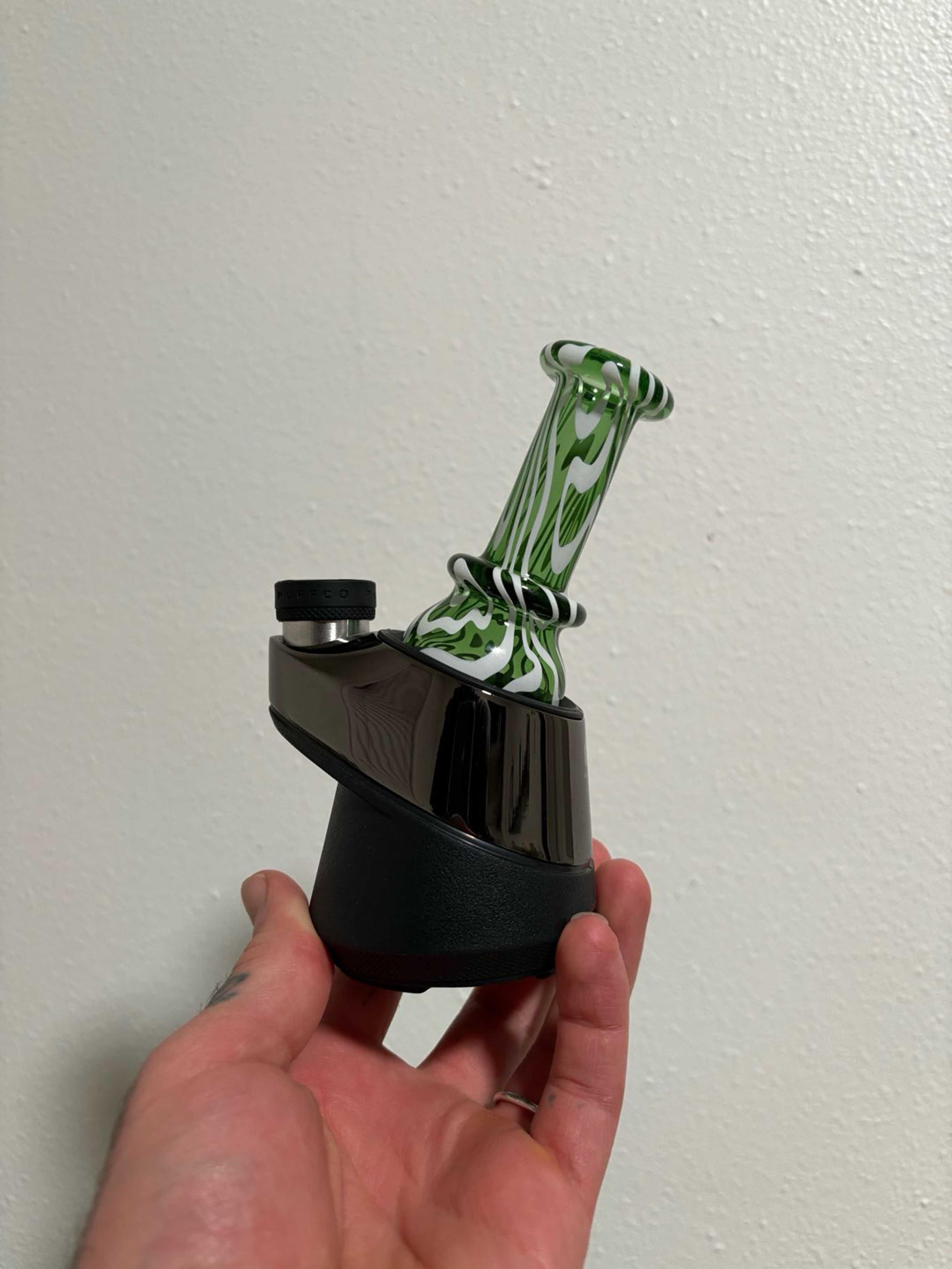 Preview pic of Green squiggly Puffco dry top