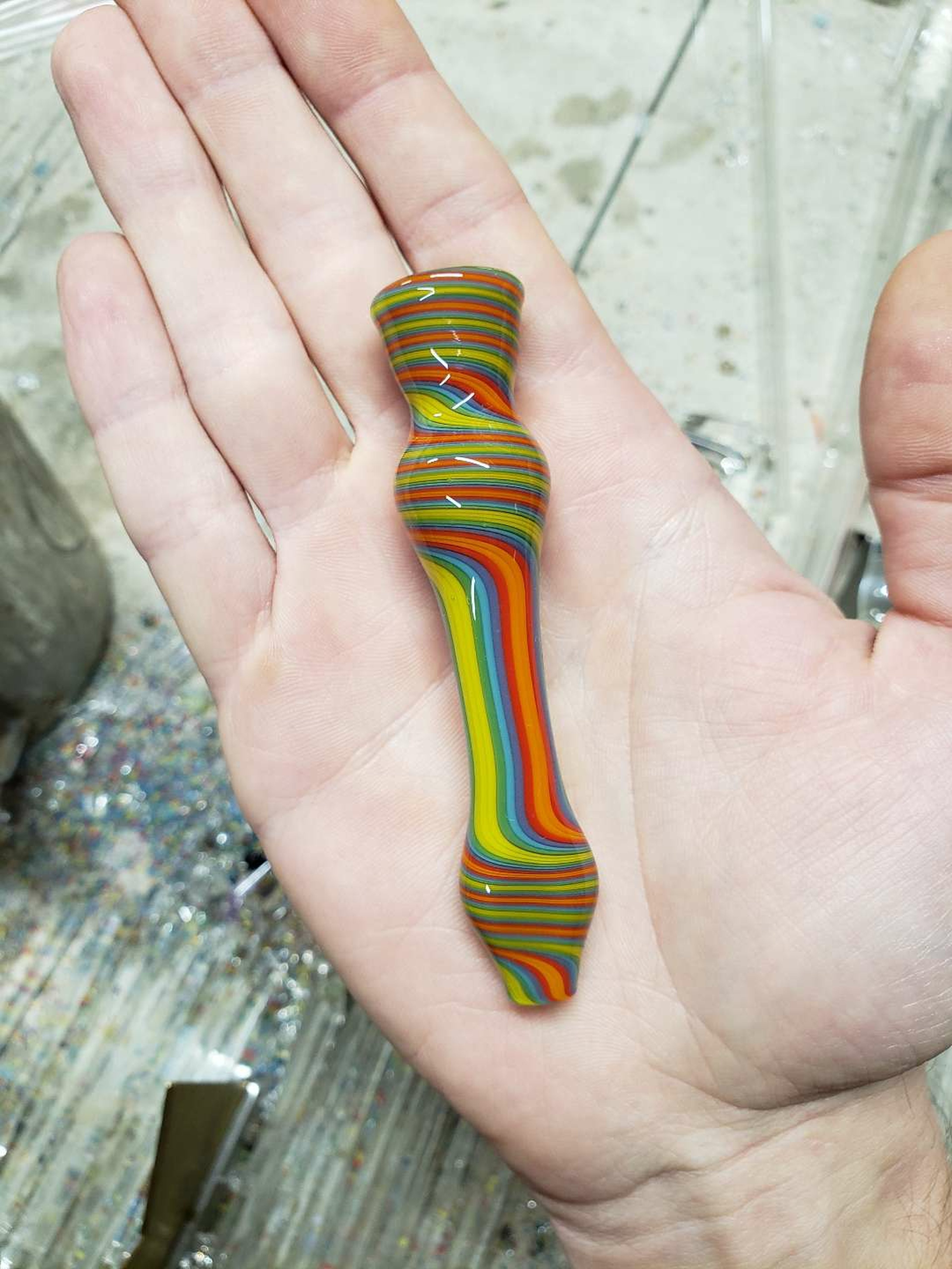 Preview pic of Orange and Green line work spiral chillum w/ flat mouthpiece