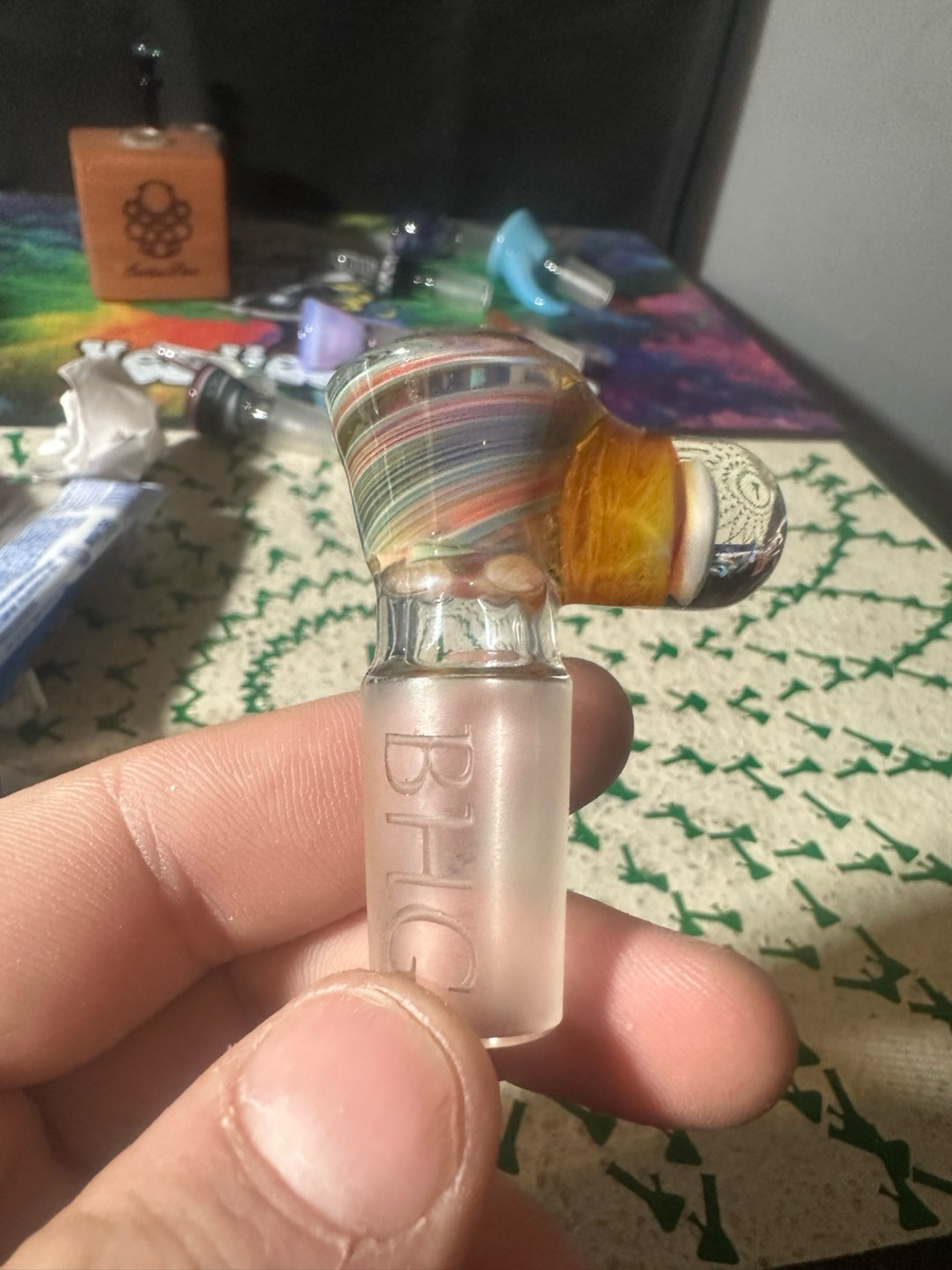 Preview pic of Backhomeglass slide