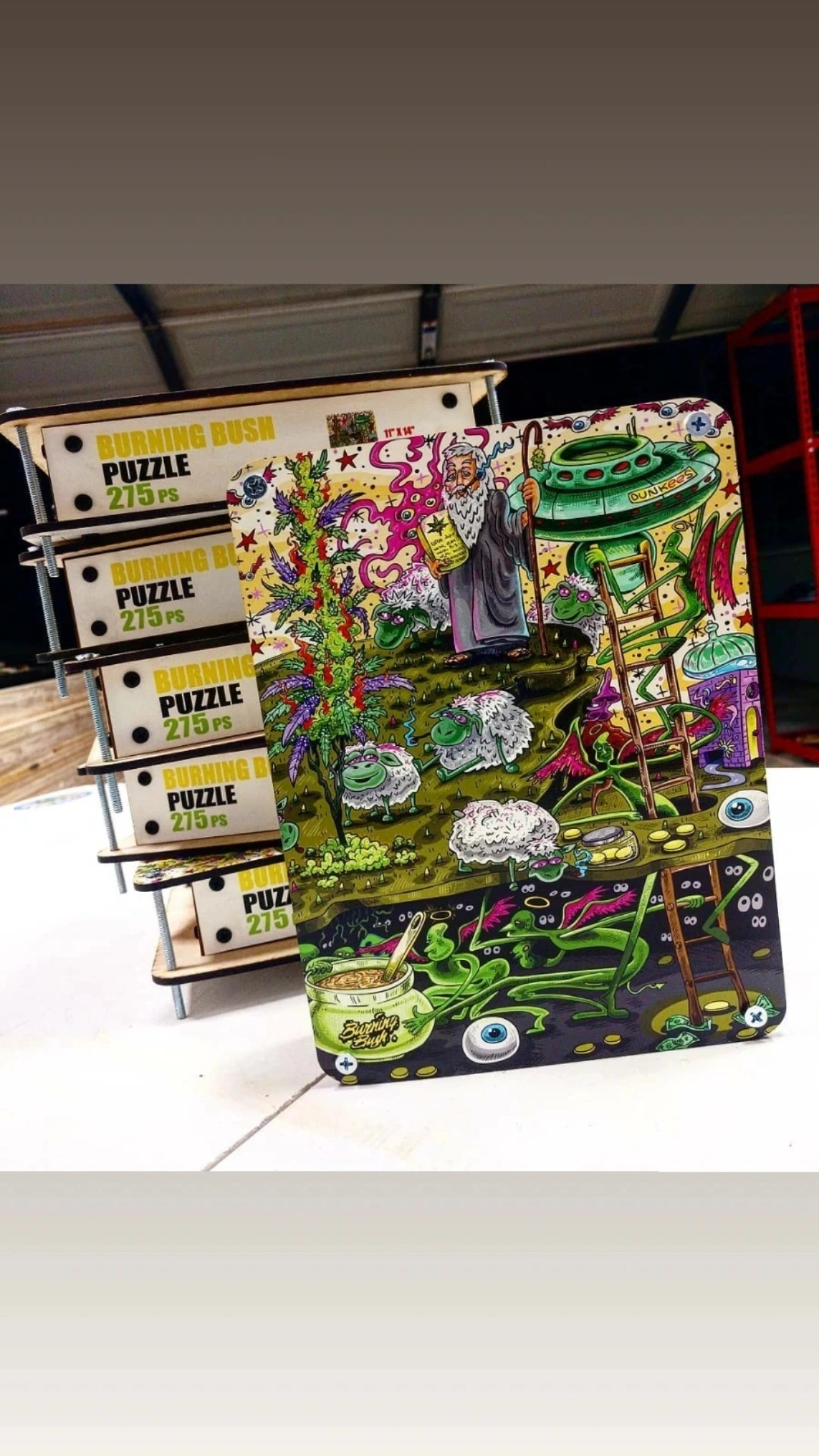 Preview pic of BurningBush Wooden Puzzle set by Dunkees