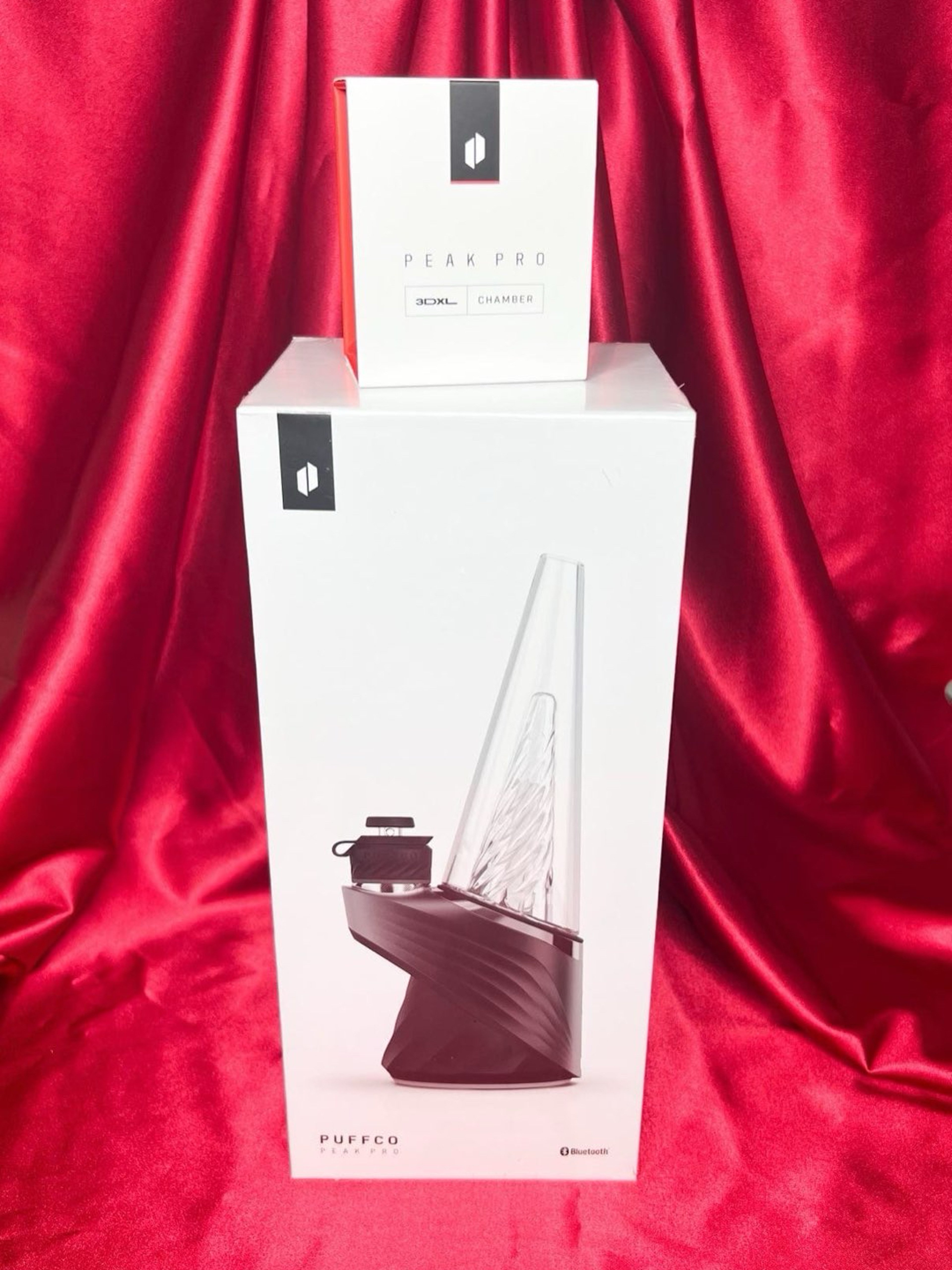 Preview pic of Puffco Peak Pro V2 Onyx Bundle