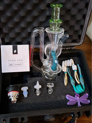 Preview pic of Puffco Accesories Bundle