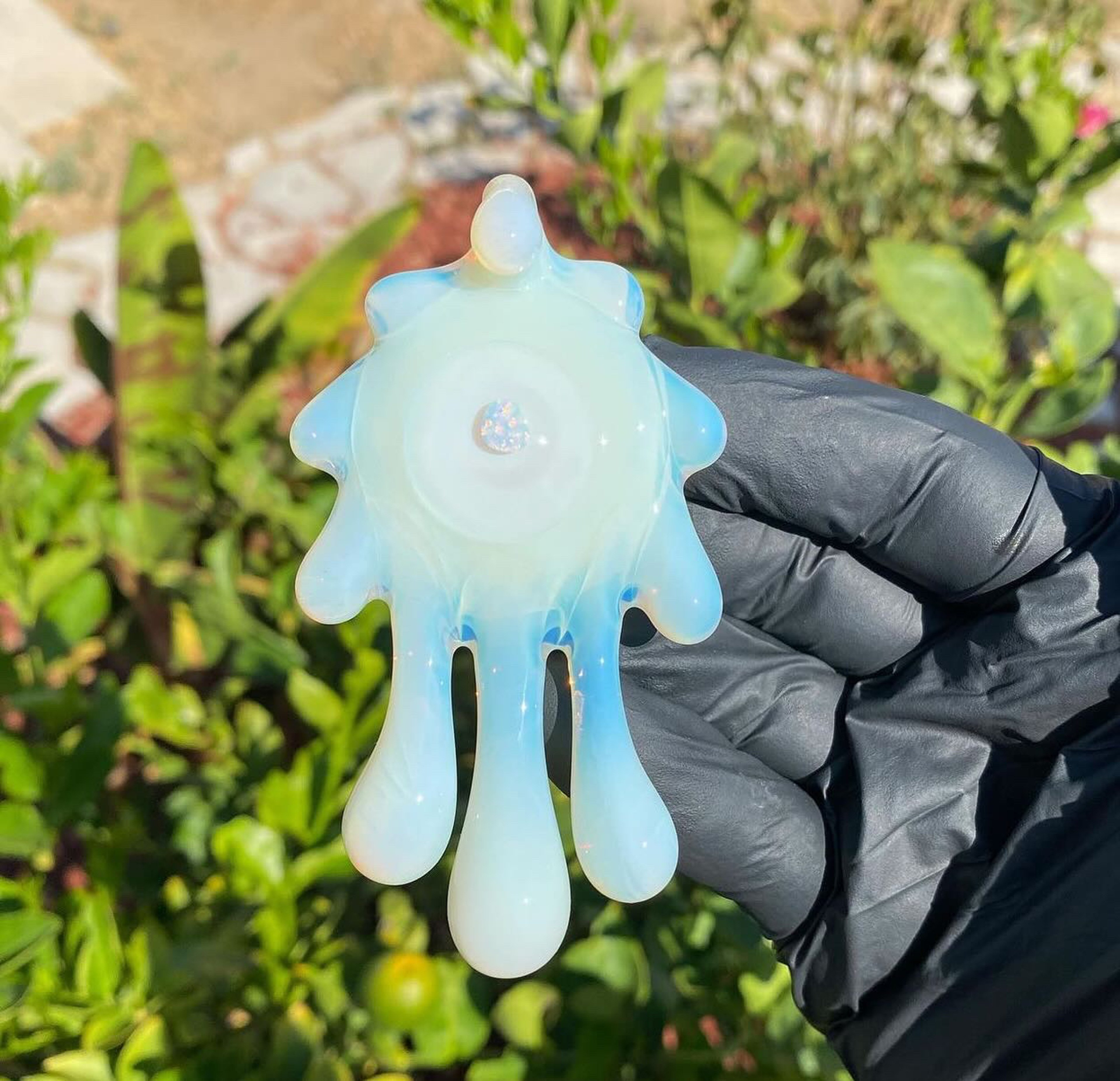 Preview pic of Uv Drippy Pendant