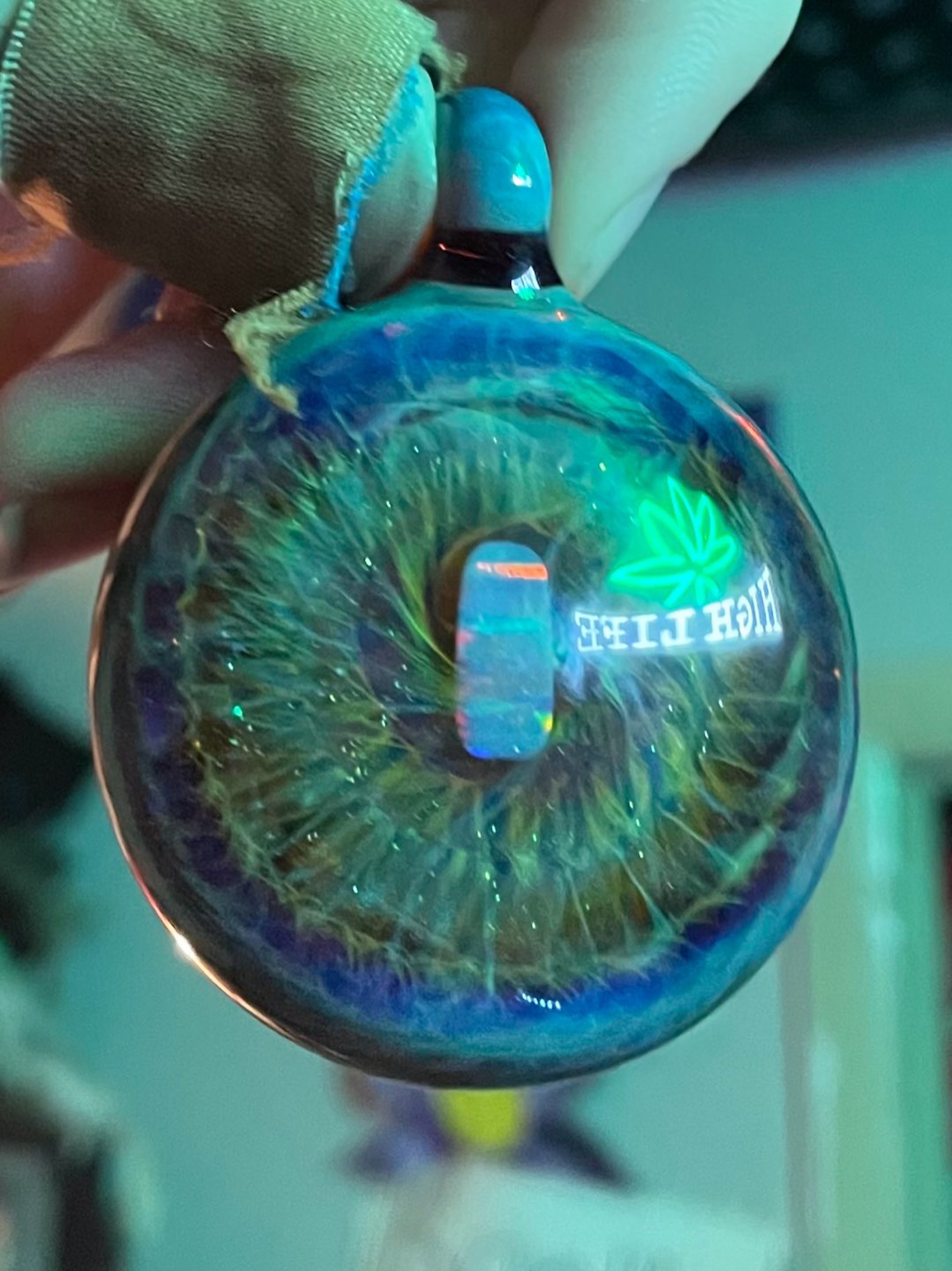 Preview pic of Circular Opal Pendant