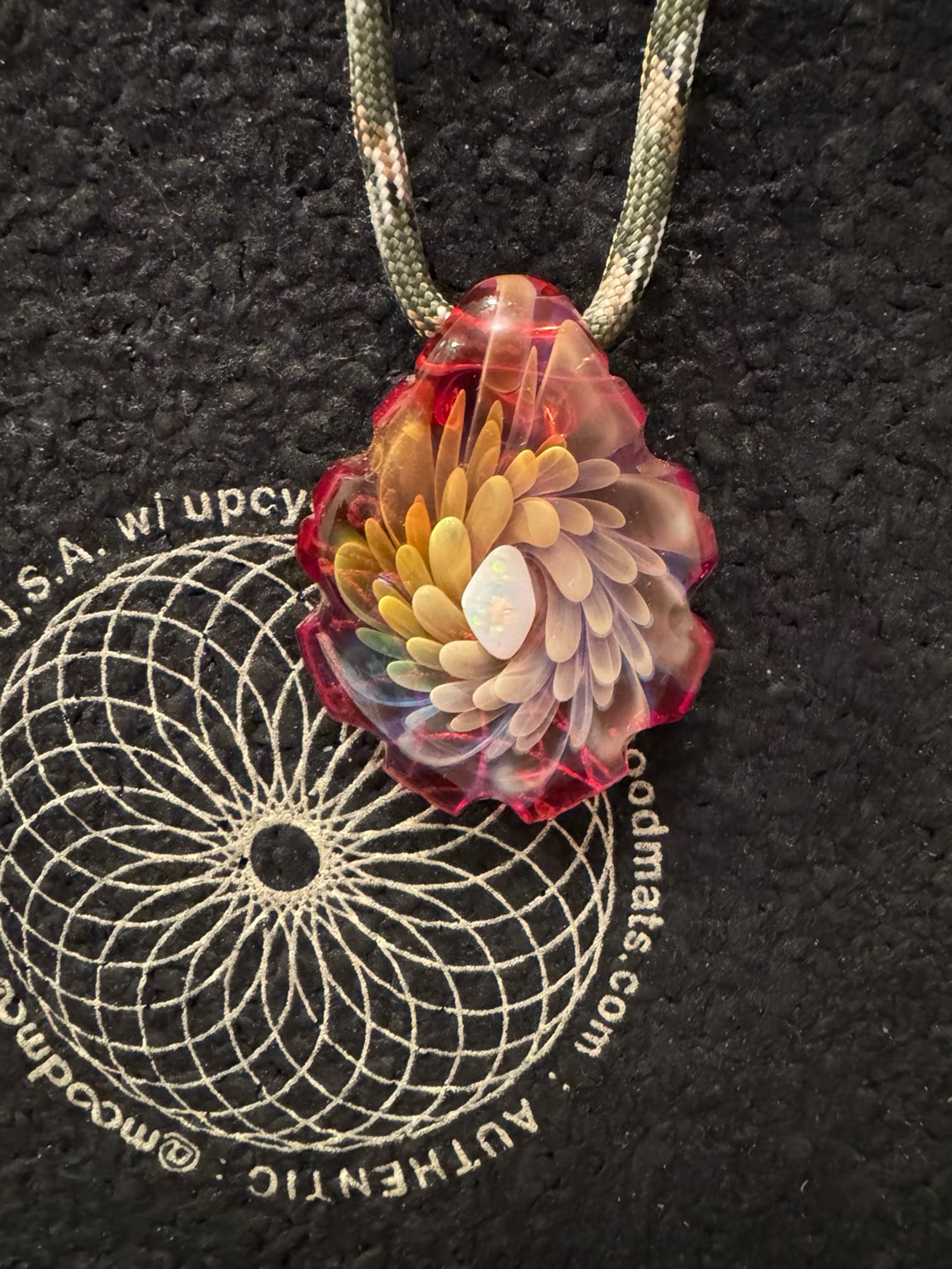 Preview pic of Carver B pendant