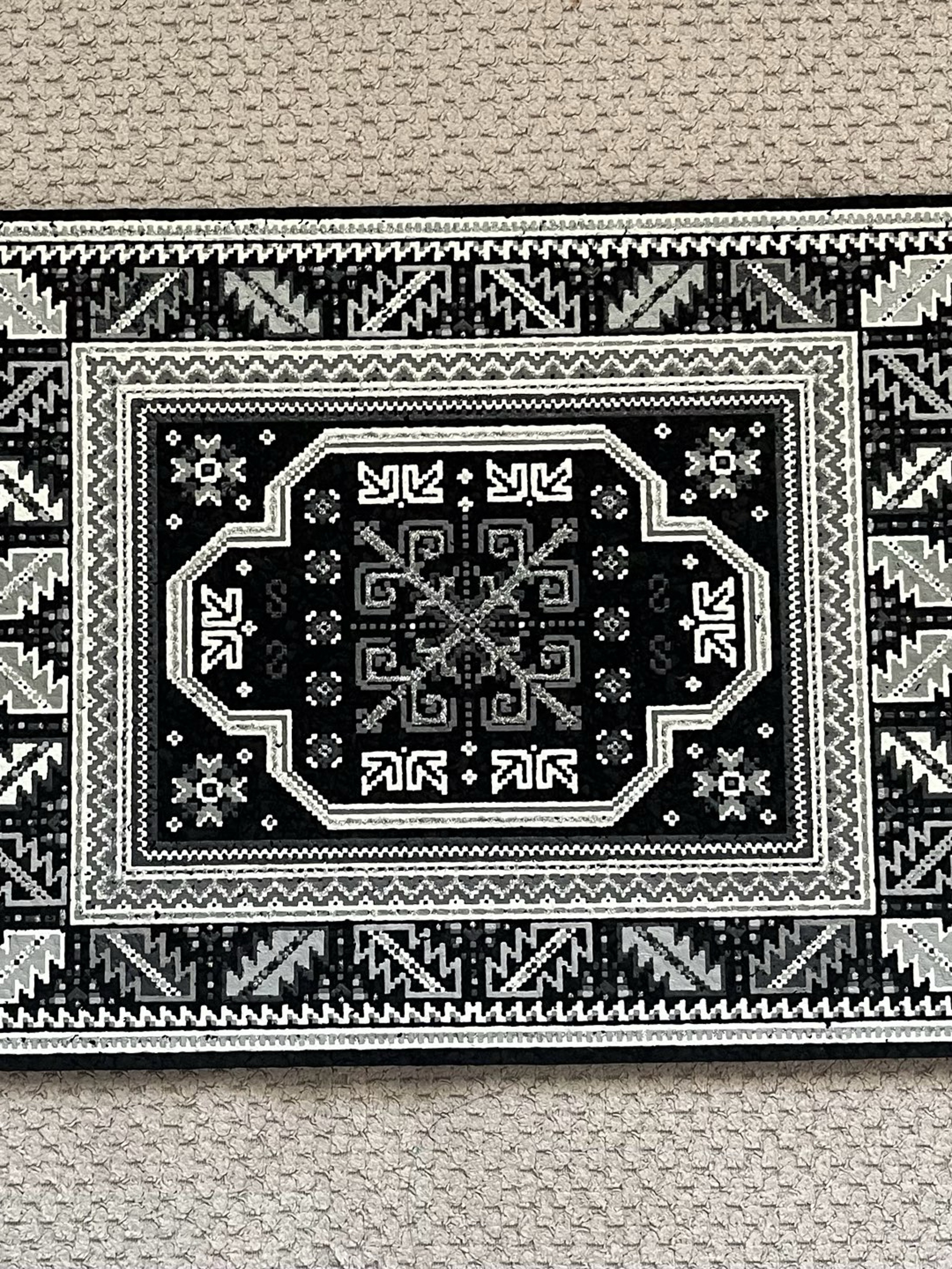 Preview pic of RARE le111 Grayscale Bitrug Mat by Moodmats