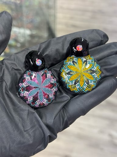 Preview pic of Vogel Glass Pendants