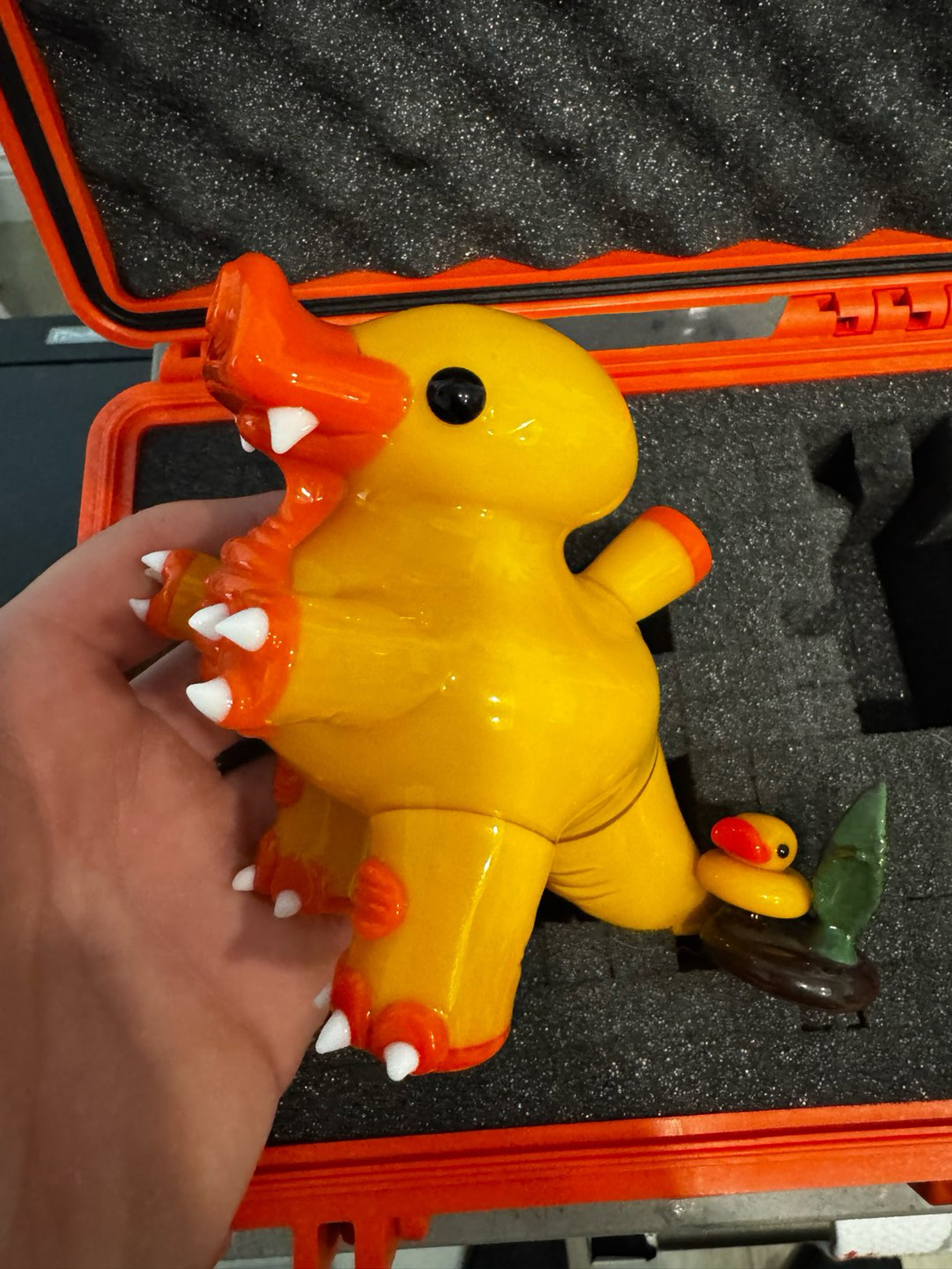 Preview pic of Ryno Glass Dino Duck