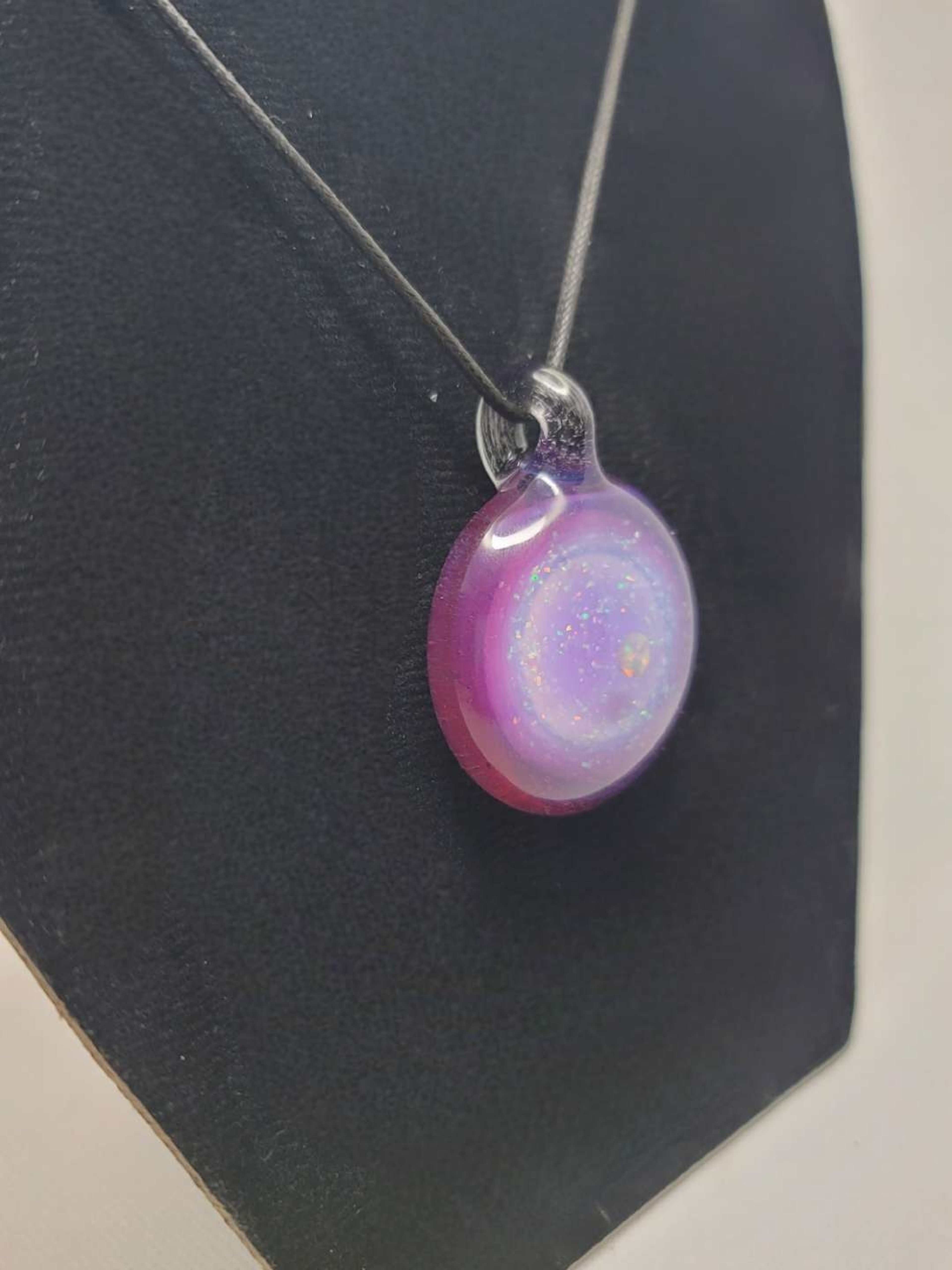 Preview pic of K_berg91 Royal Jelly x Parallax Crushed Opal CFL Pendant!
