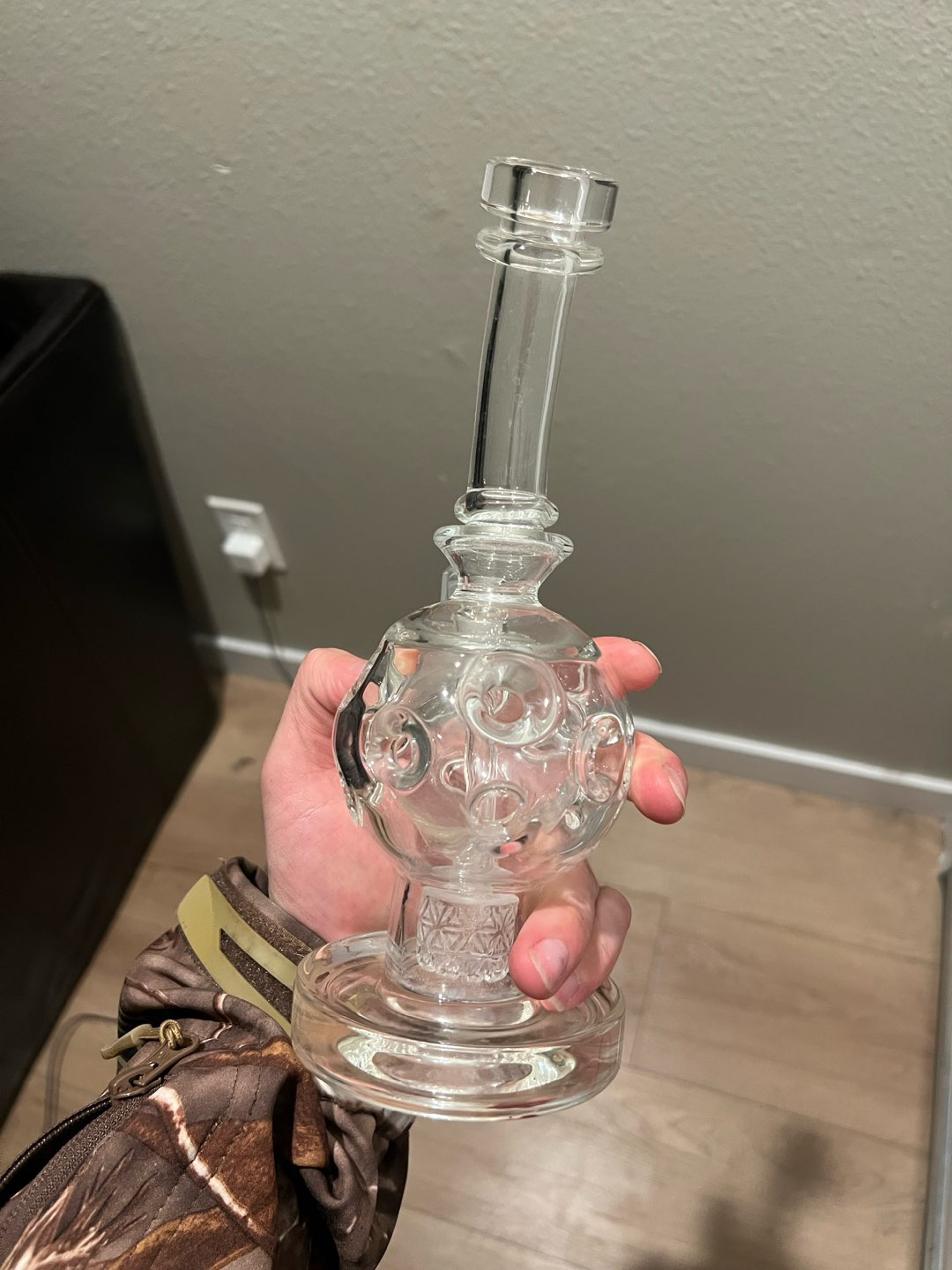 Preview pic of American Fab Egg Clone