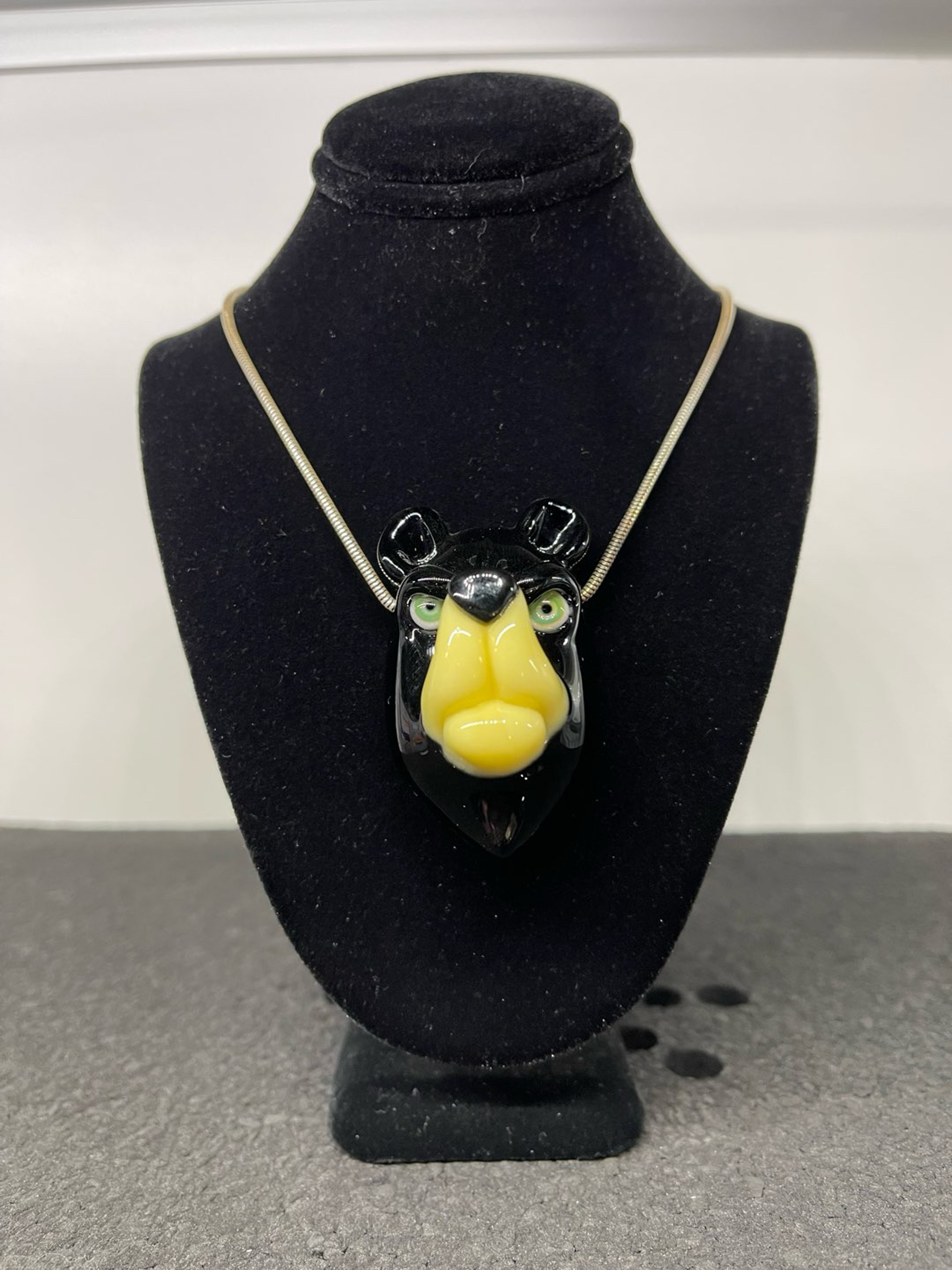 Preview pic of Coyle Bear Head Pendant 3