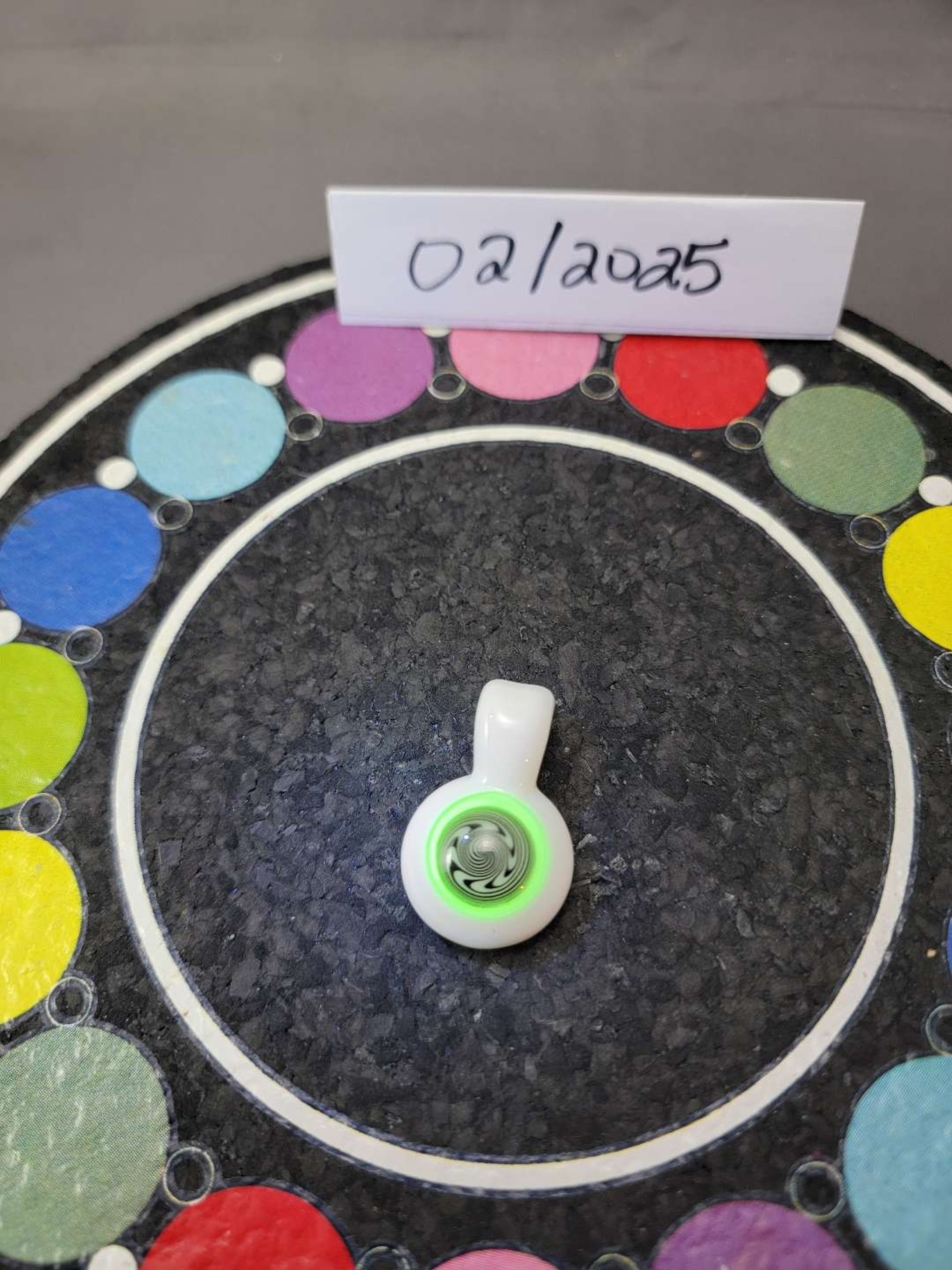 Preview pic of Chunk UV Millie Pendant