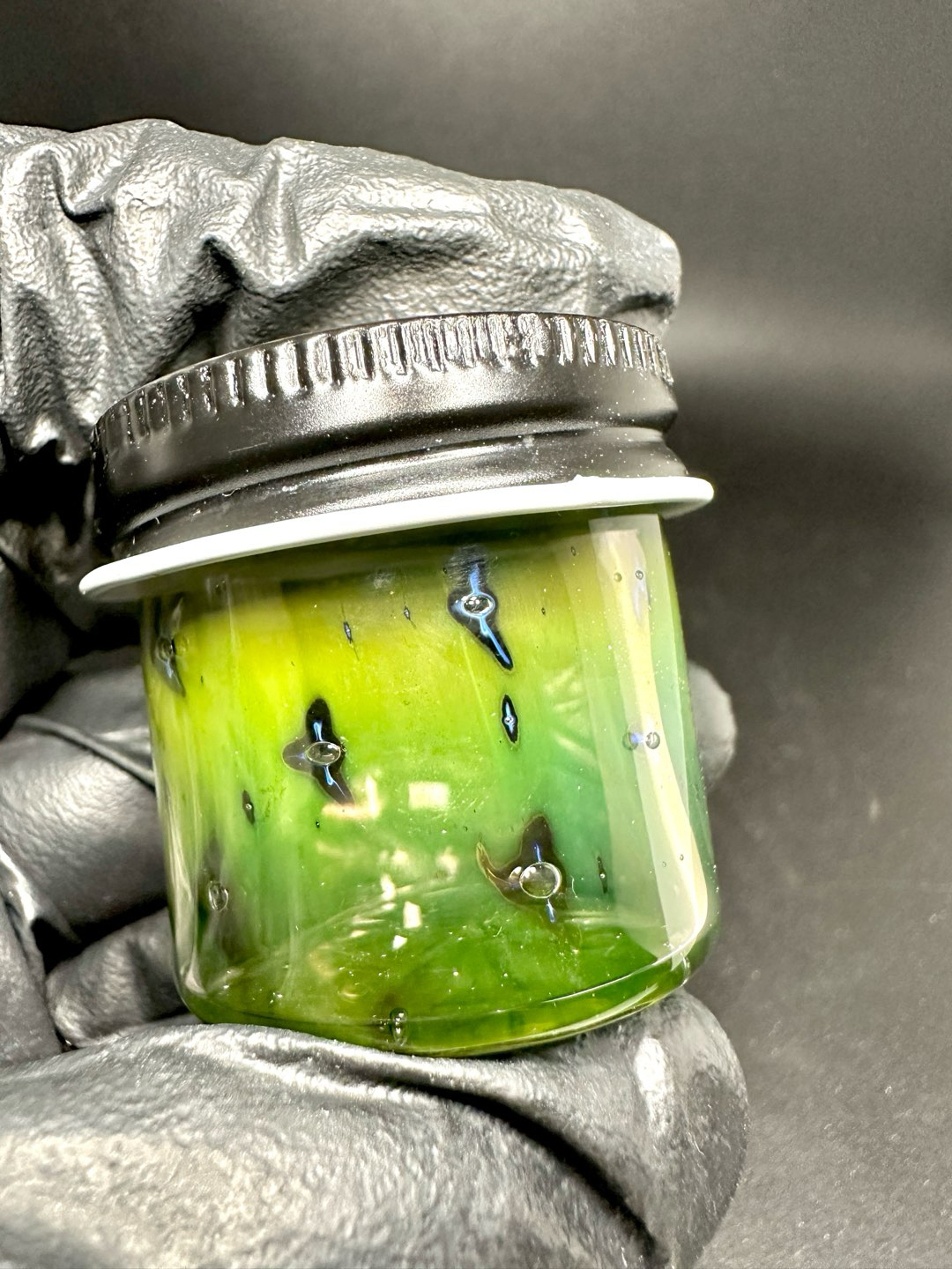 Preview pic of Gold and silver fume jar
