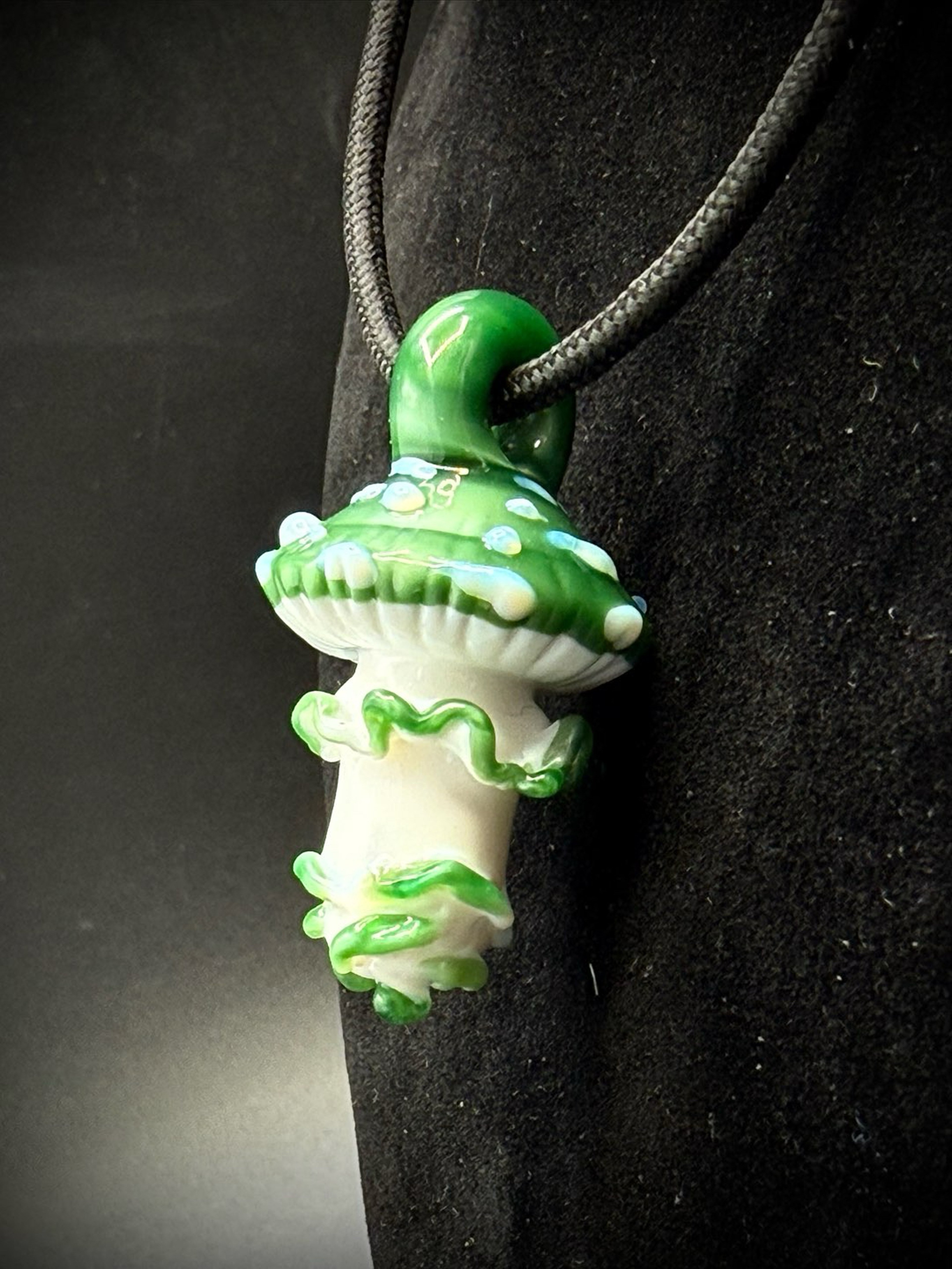 Preview pic of Chromium/Lotus White Mushroom Pendant