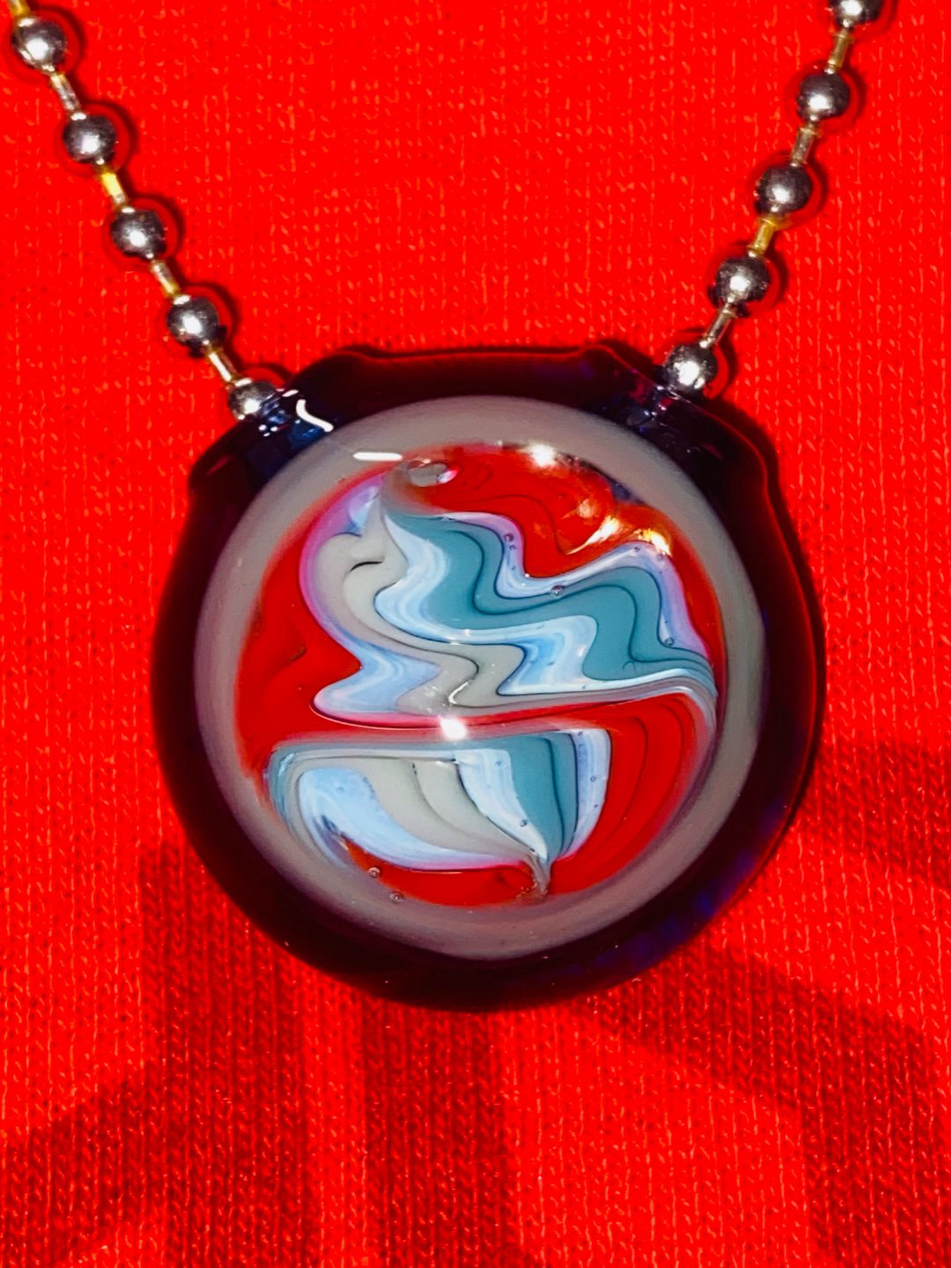 Preview pic of Heady Inside-out UV Wig-Wag Pendant