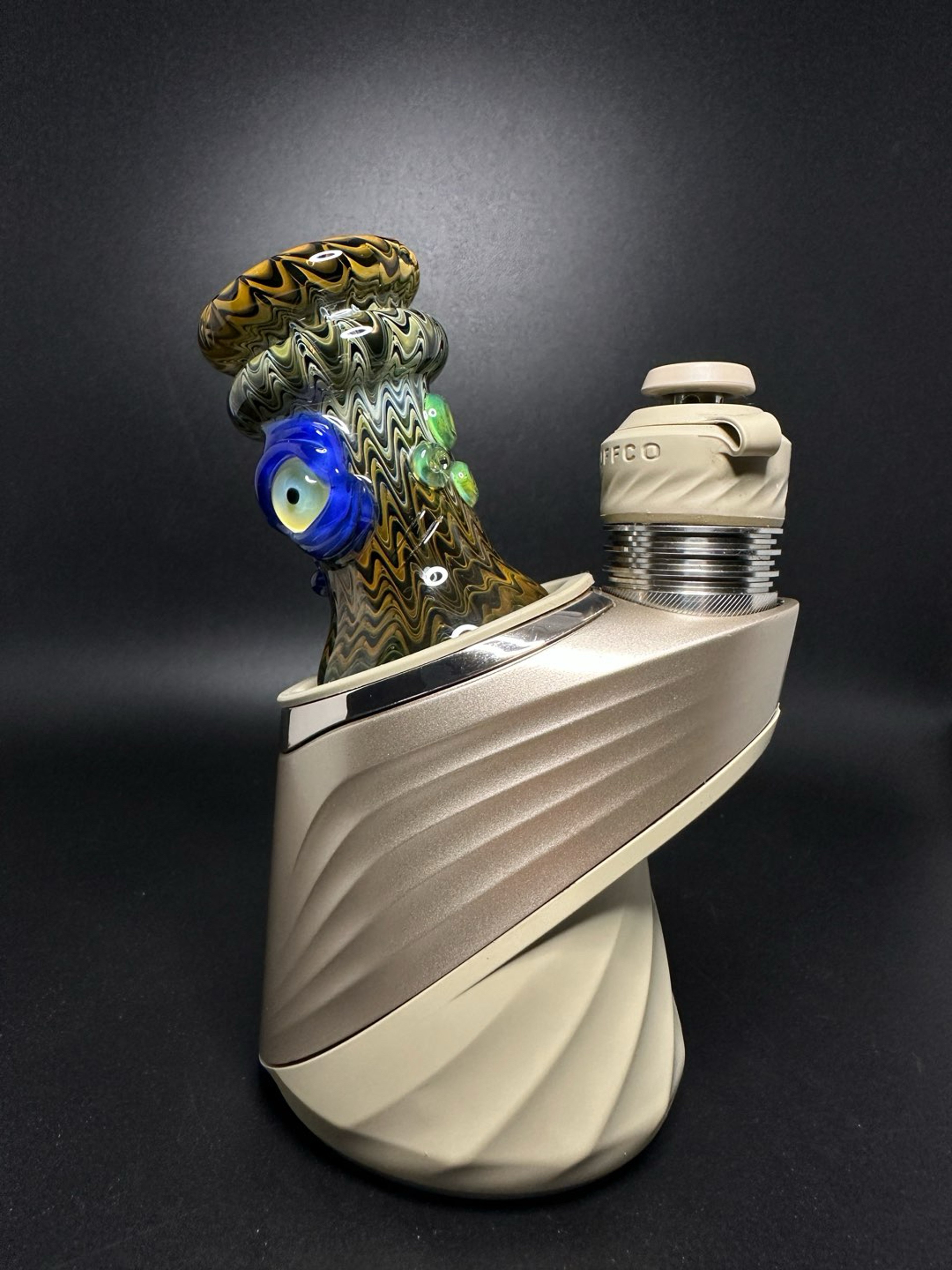 Preview pic of Gold and silver fume puffco peak dry top