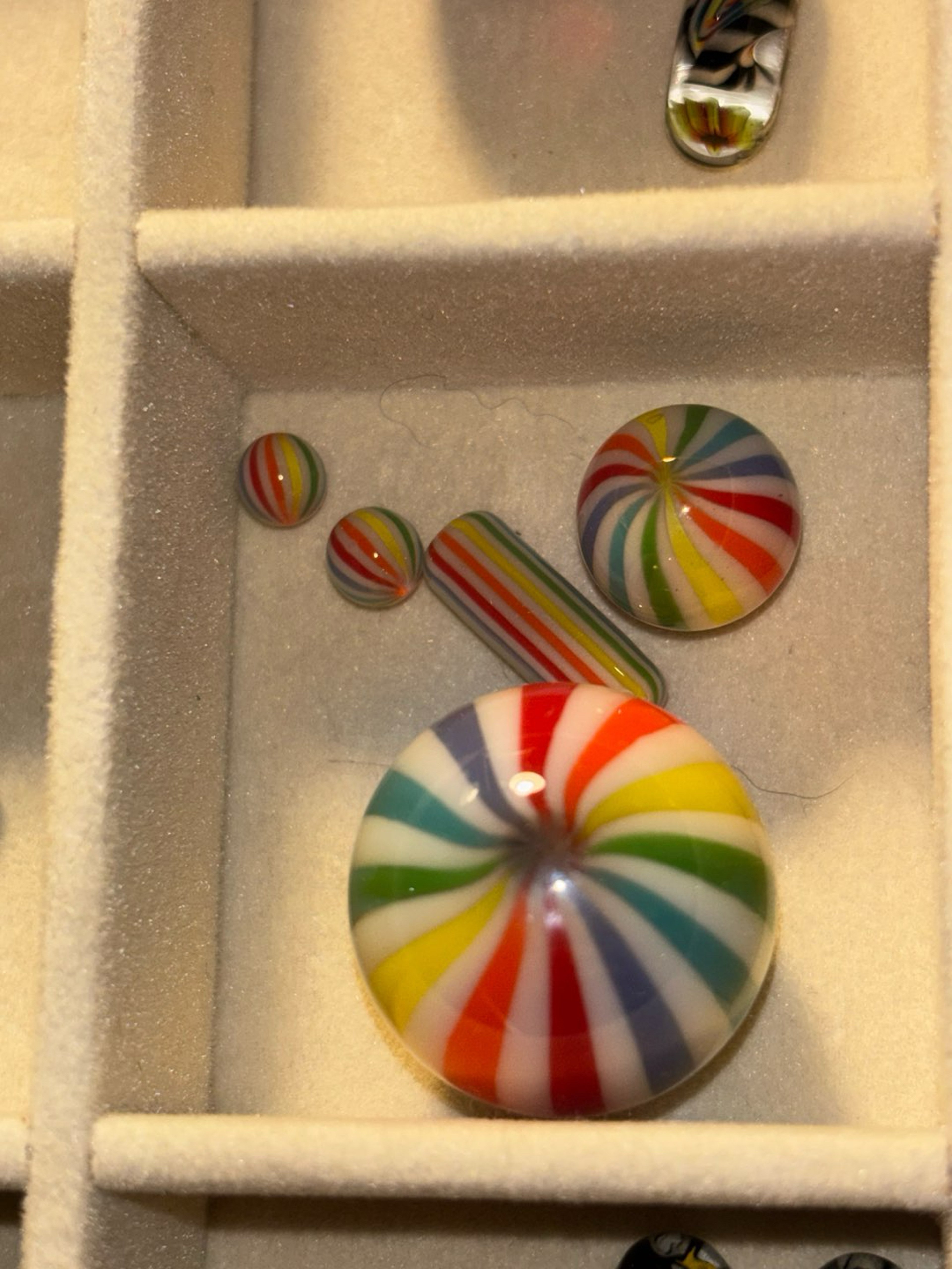 Preview pic of Zek rainbow slurper set