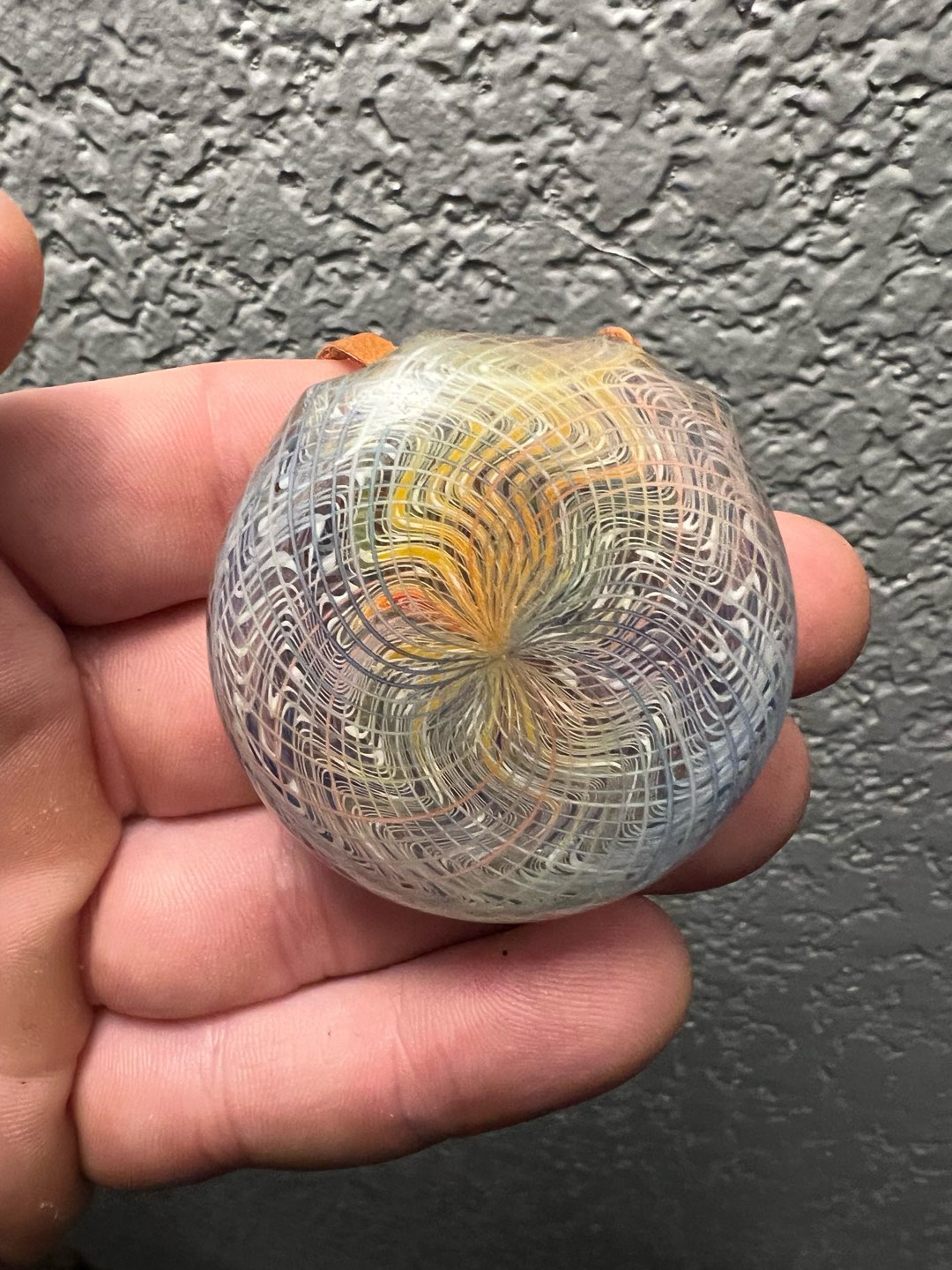 Preview pic of Dosa Glass retti pendant