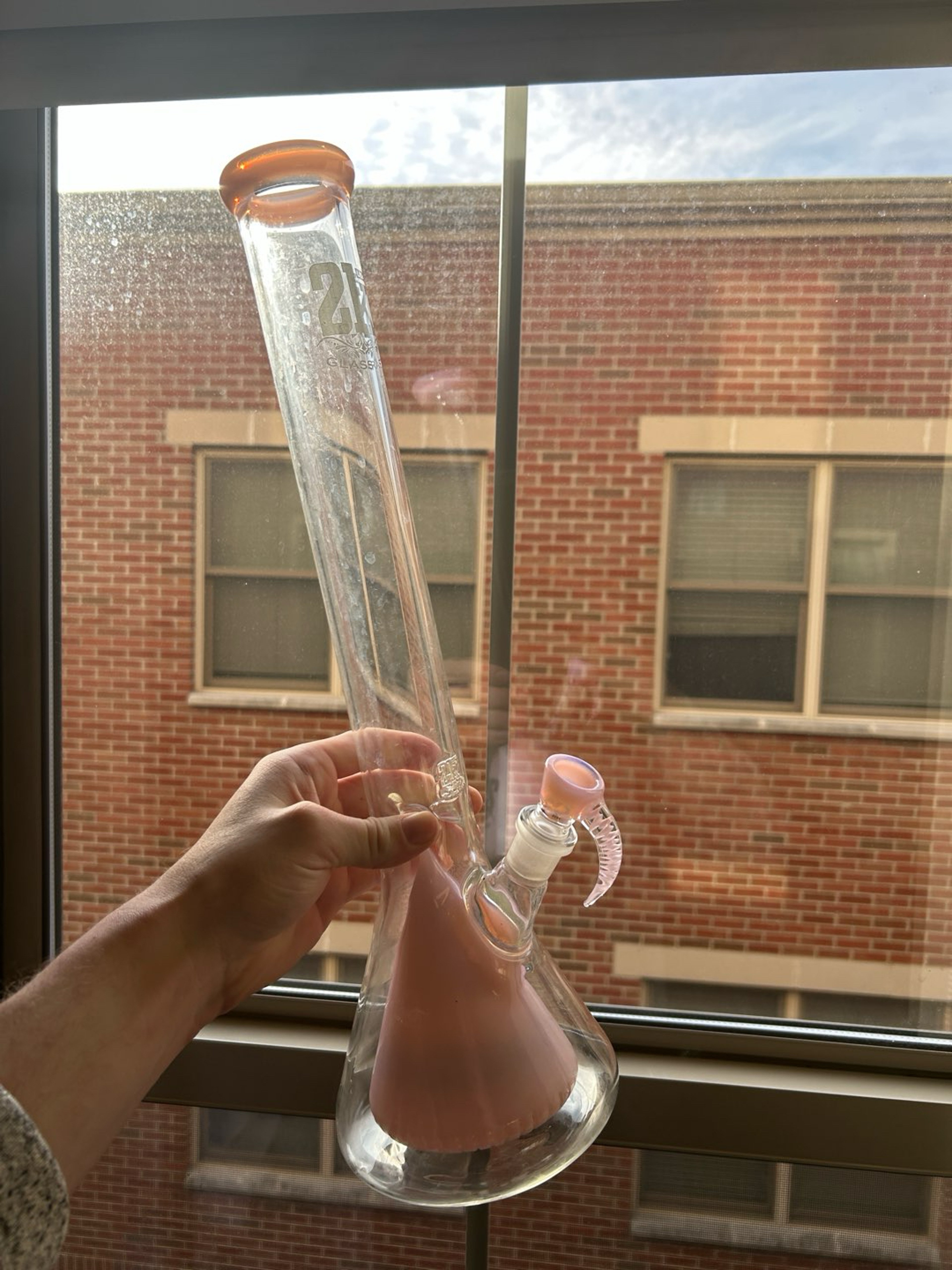 Preview pic of Pink 2K Glass Collin’s bong