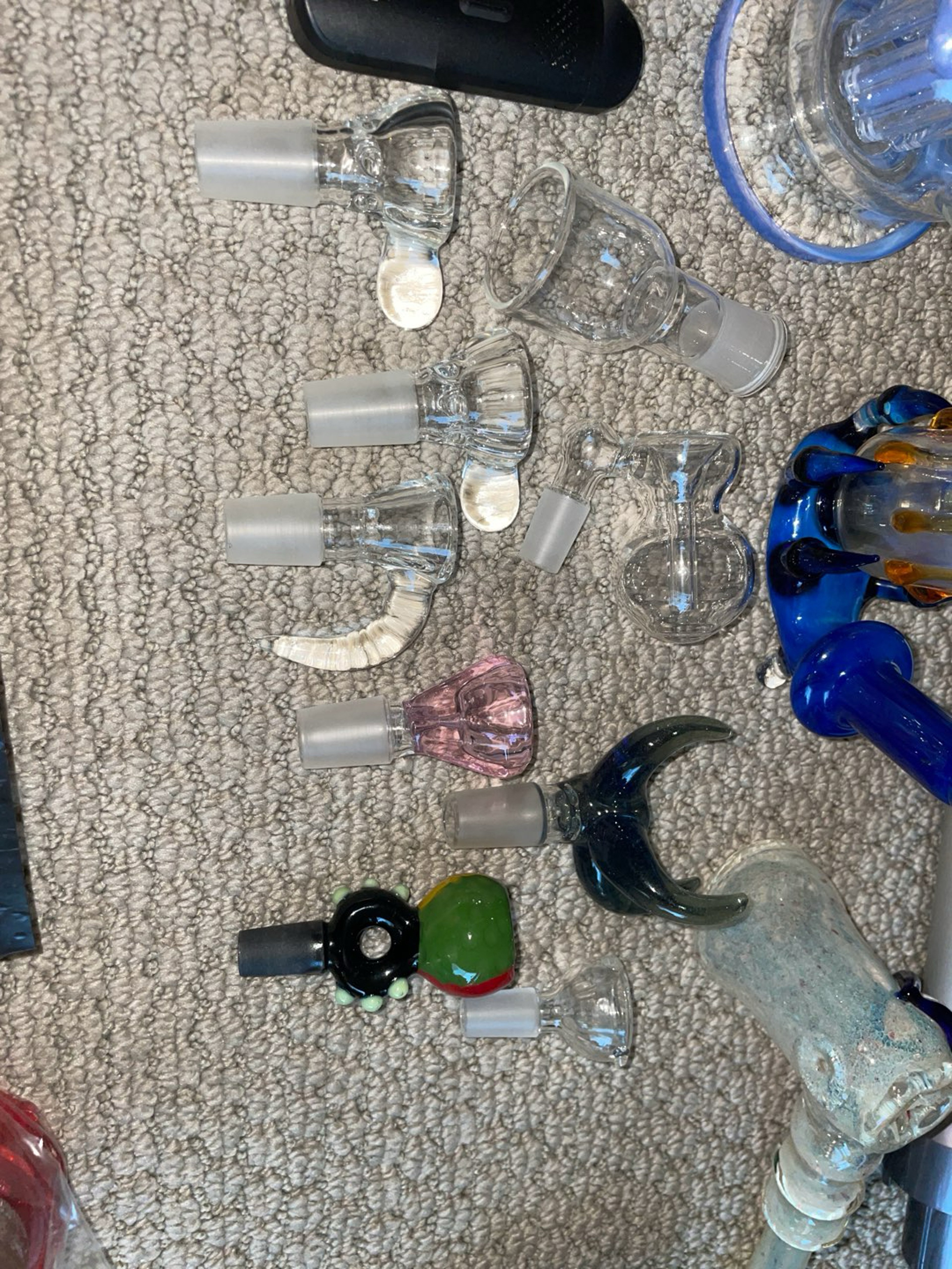 Preview pic of Lot of randoms - price is not accurate message for a deal!