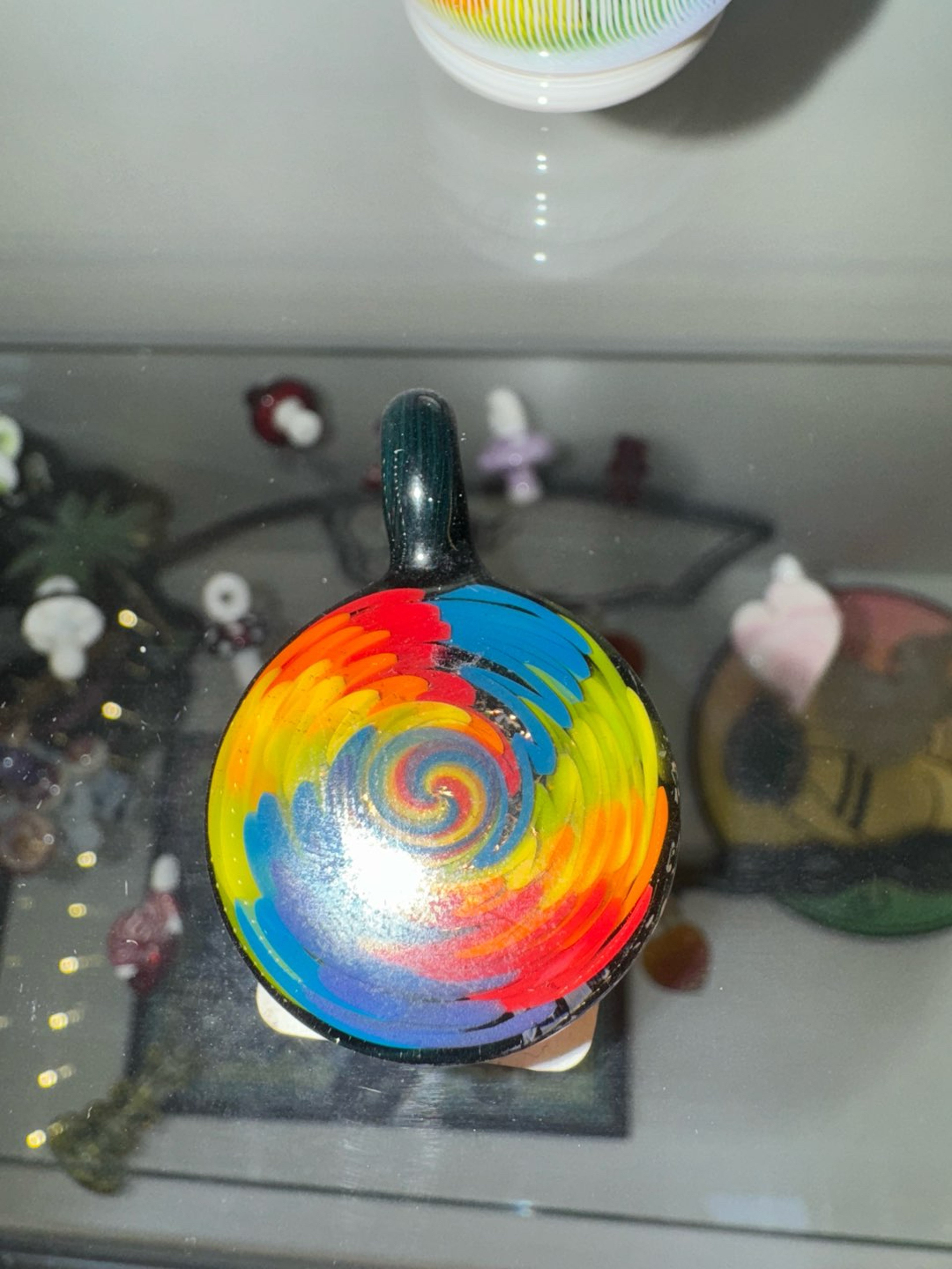 Preview pic of Rainbow Wig Wag Disc Pendant
