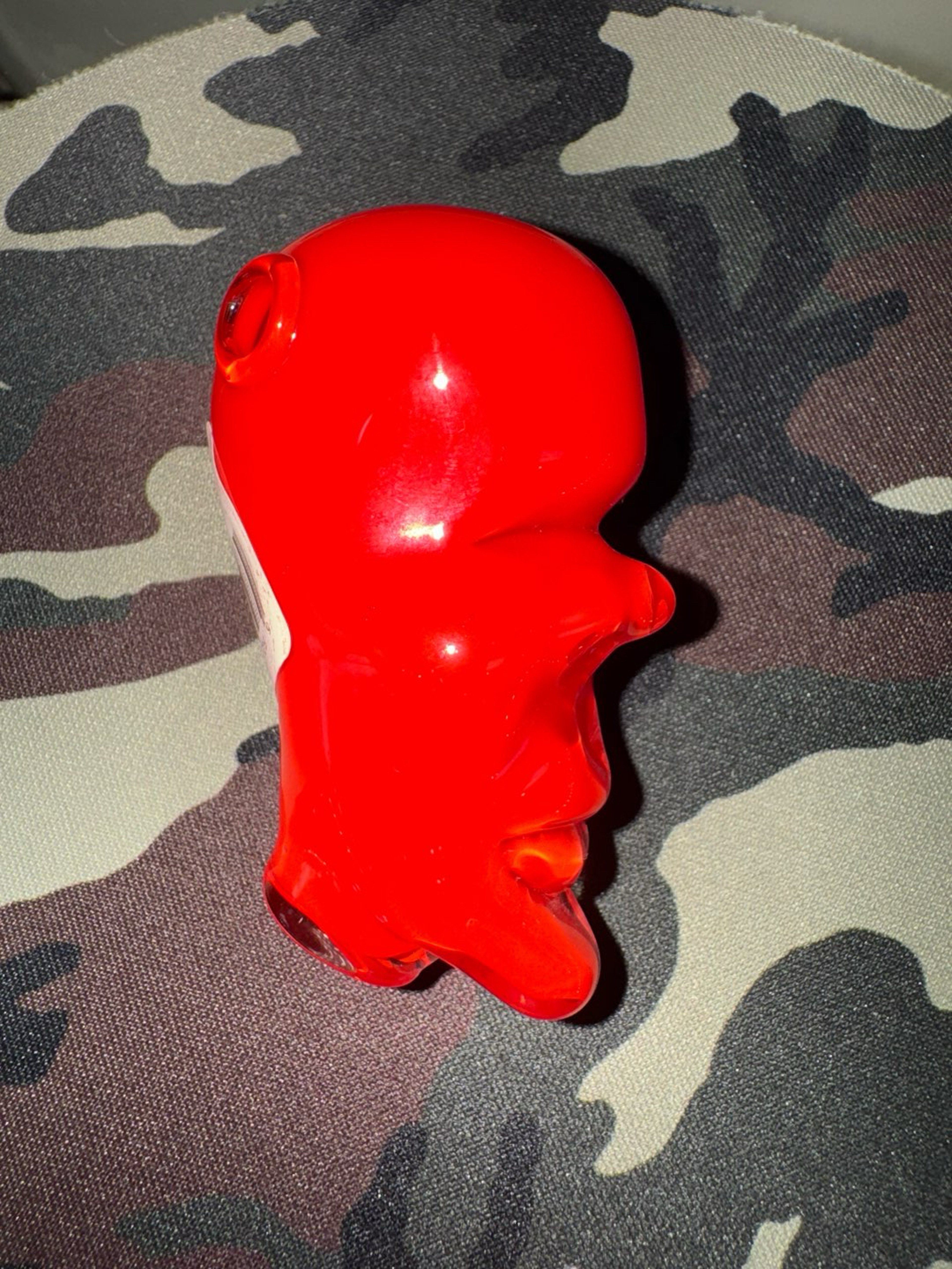 Preview pic of Adam Driver Red Face Pendant