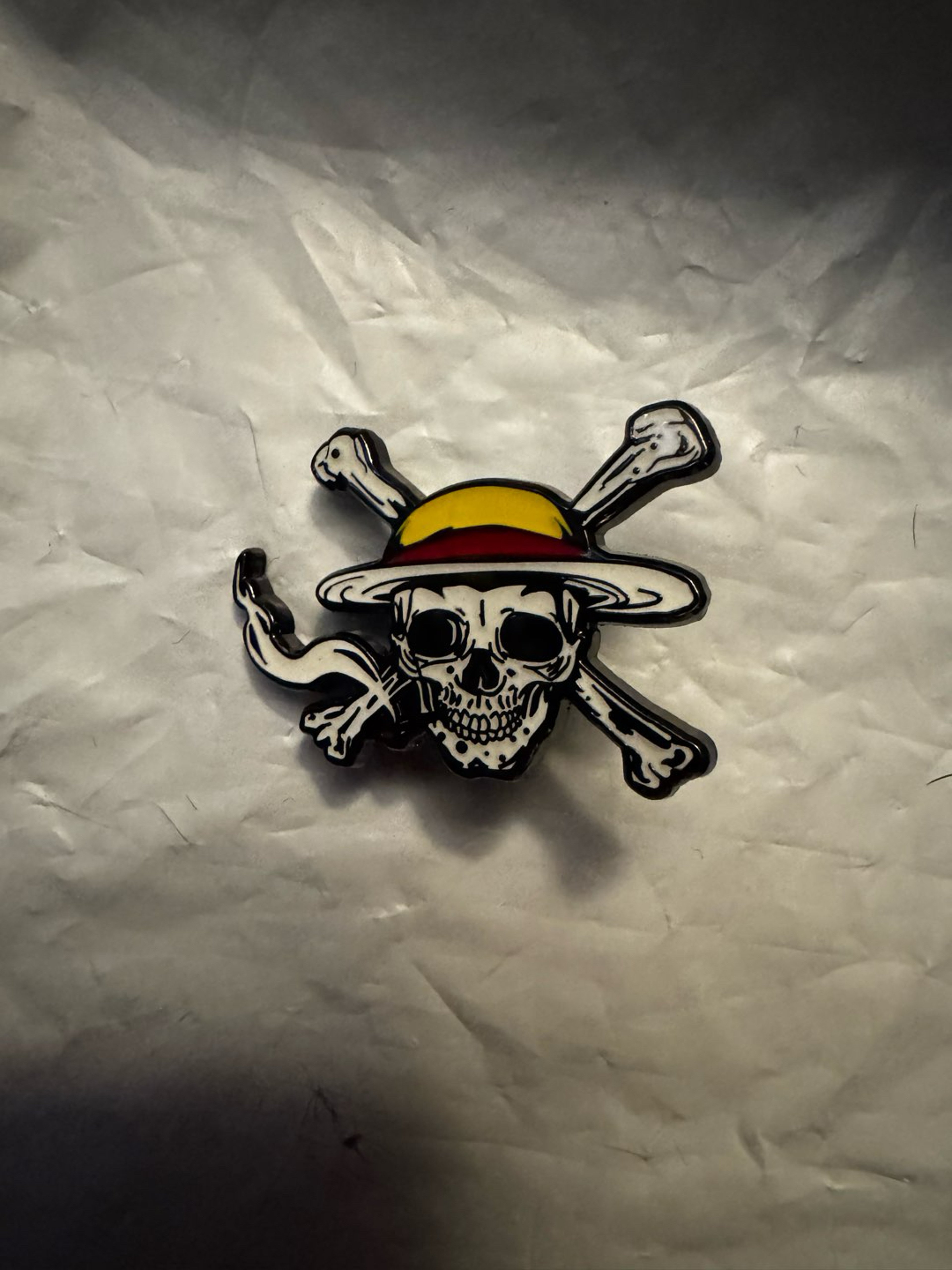 Preview pic of ONE PIECE The High Seas le:9 UV glow pin  by unstoppabell