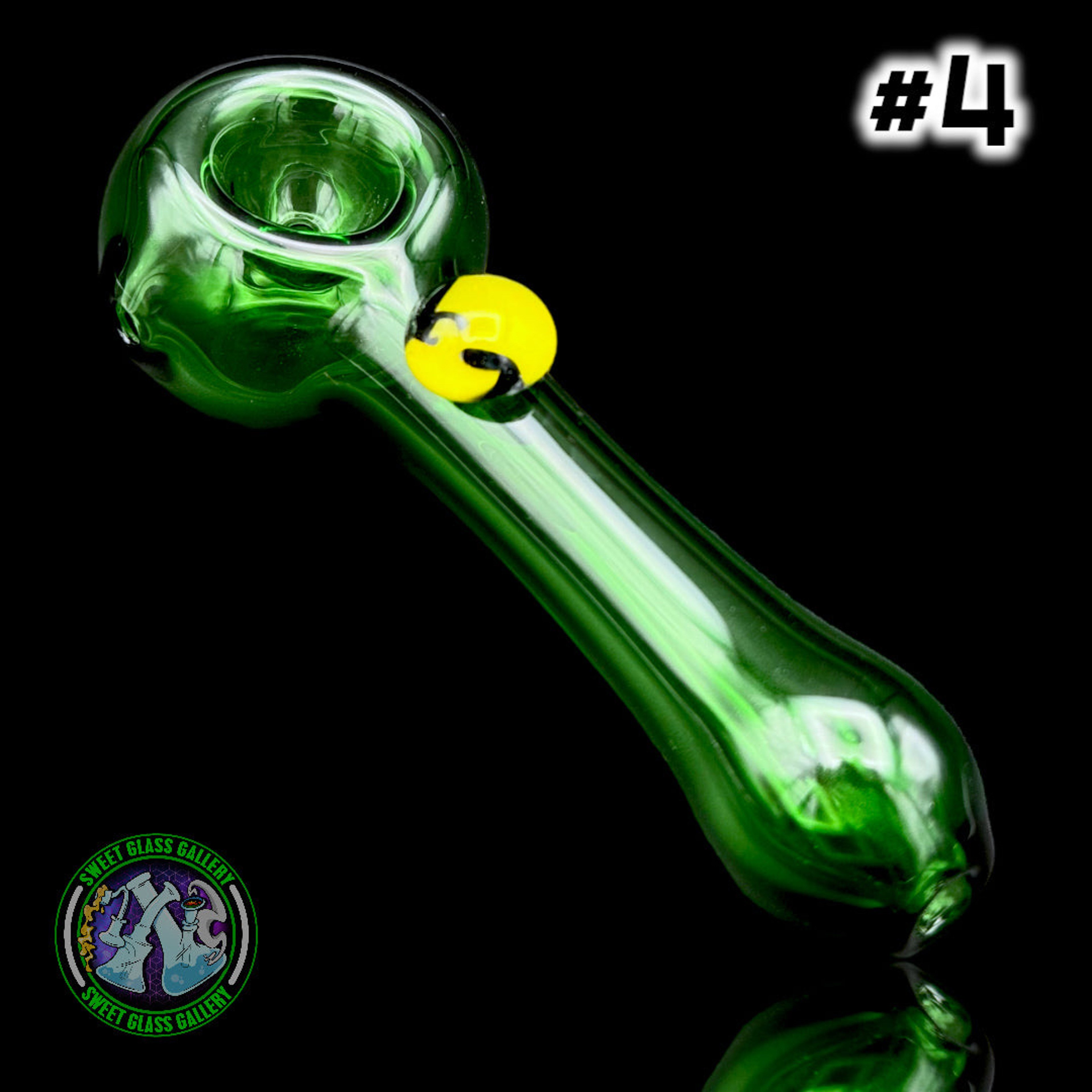 Preview pic of Verano Glass - Dry Pipe w/ Encased Millie (Wu-Tang) #4