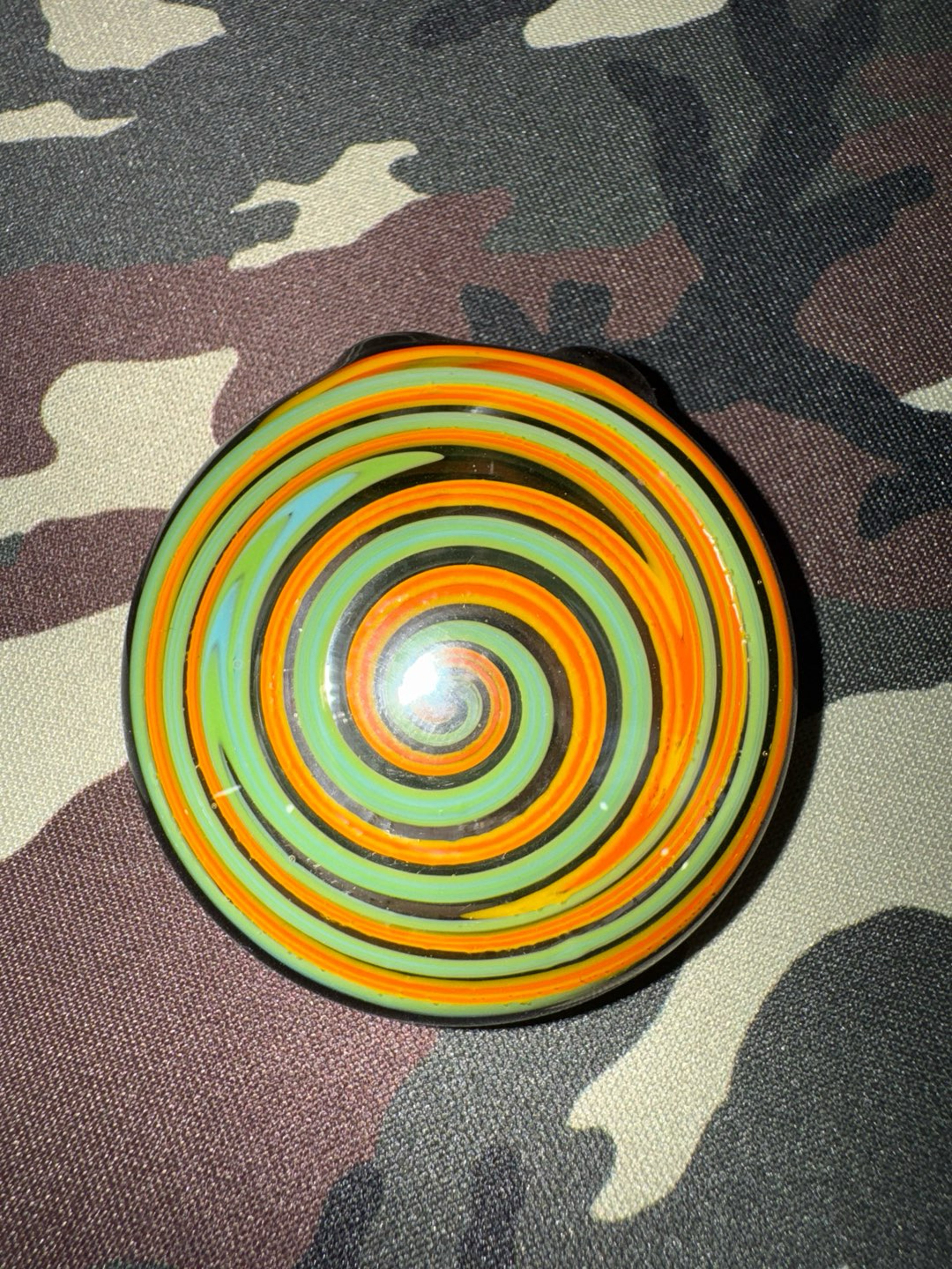 Preview pic of Adam Driver Green & Orange Pendant