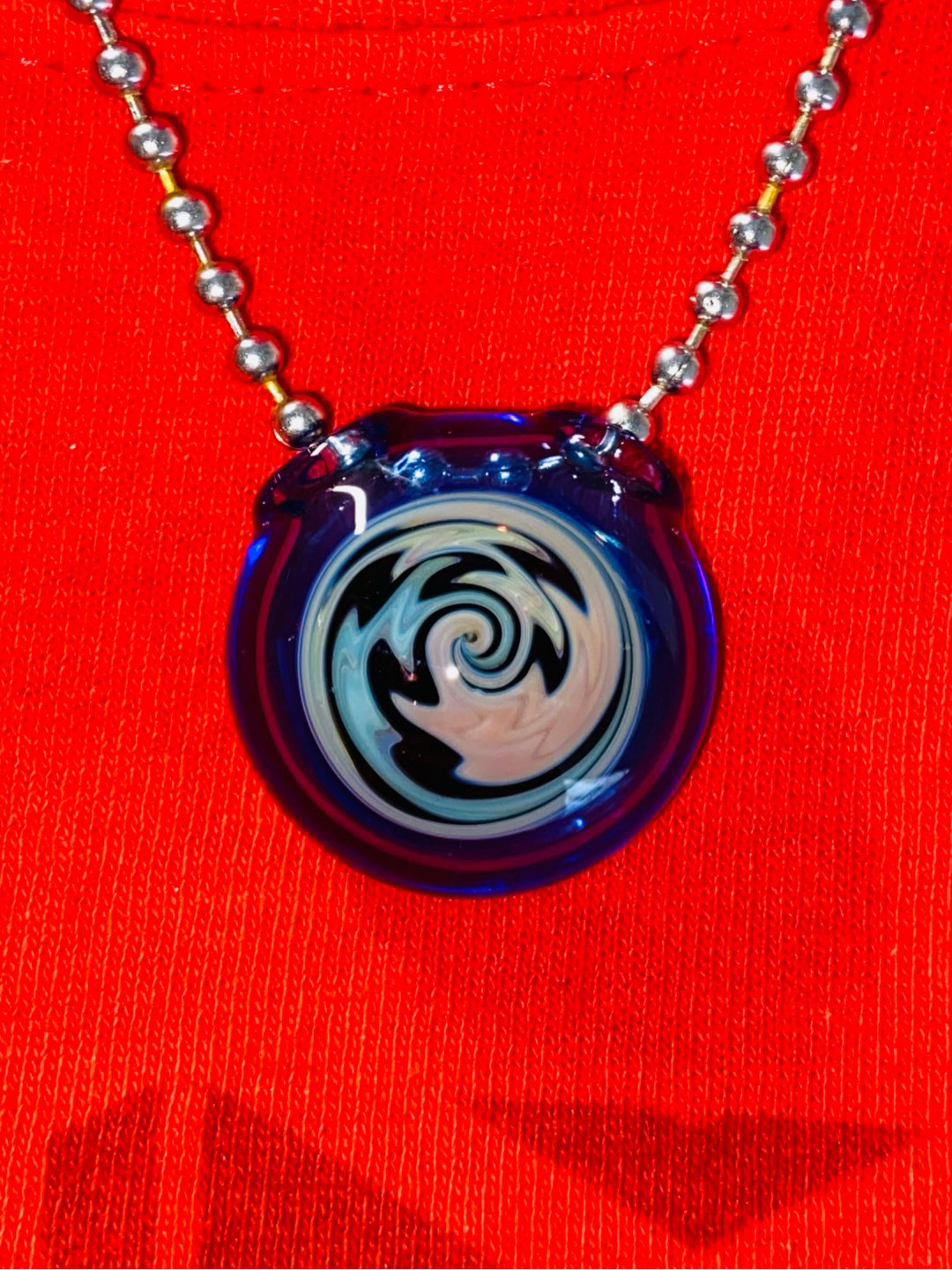 Preview pic of Heady Inside-out Wig-Wag Pendant