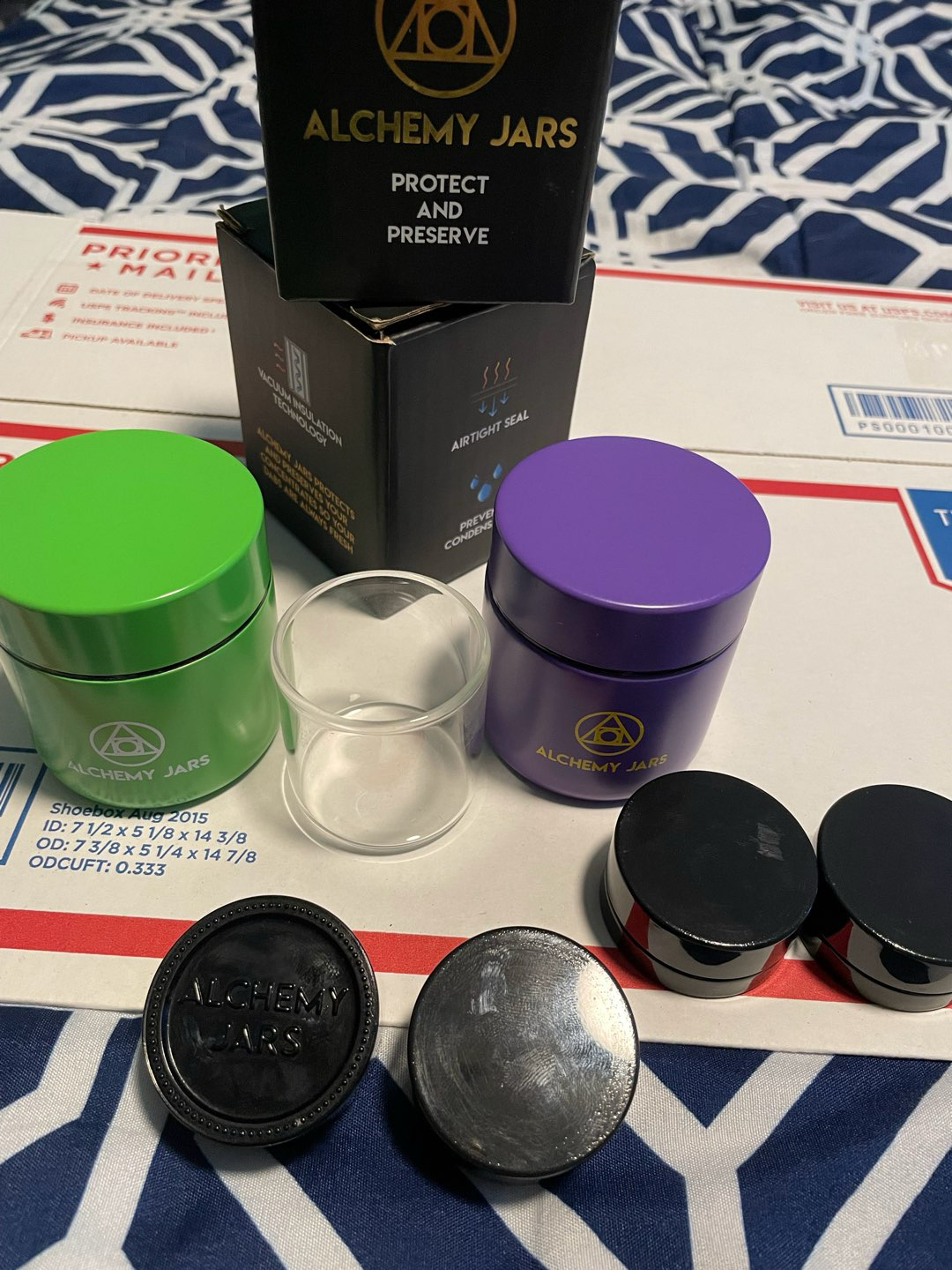 Preview pic of 2 Alchemy Terpene preserving Stash Jars with extras!!