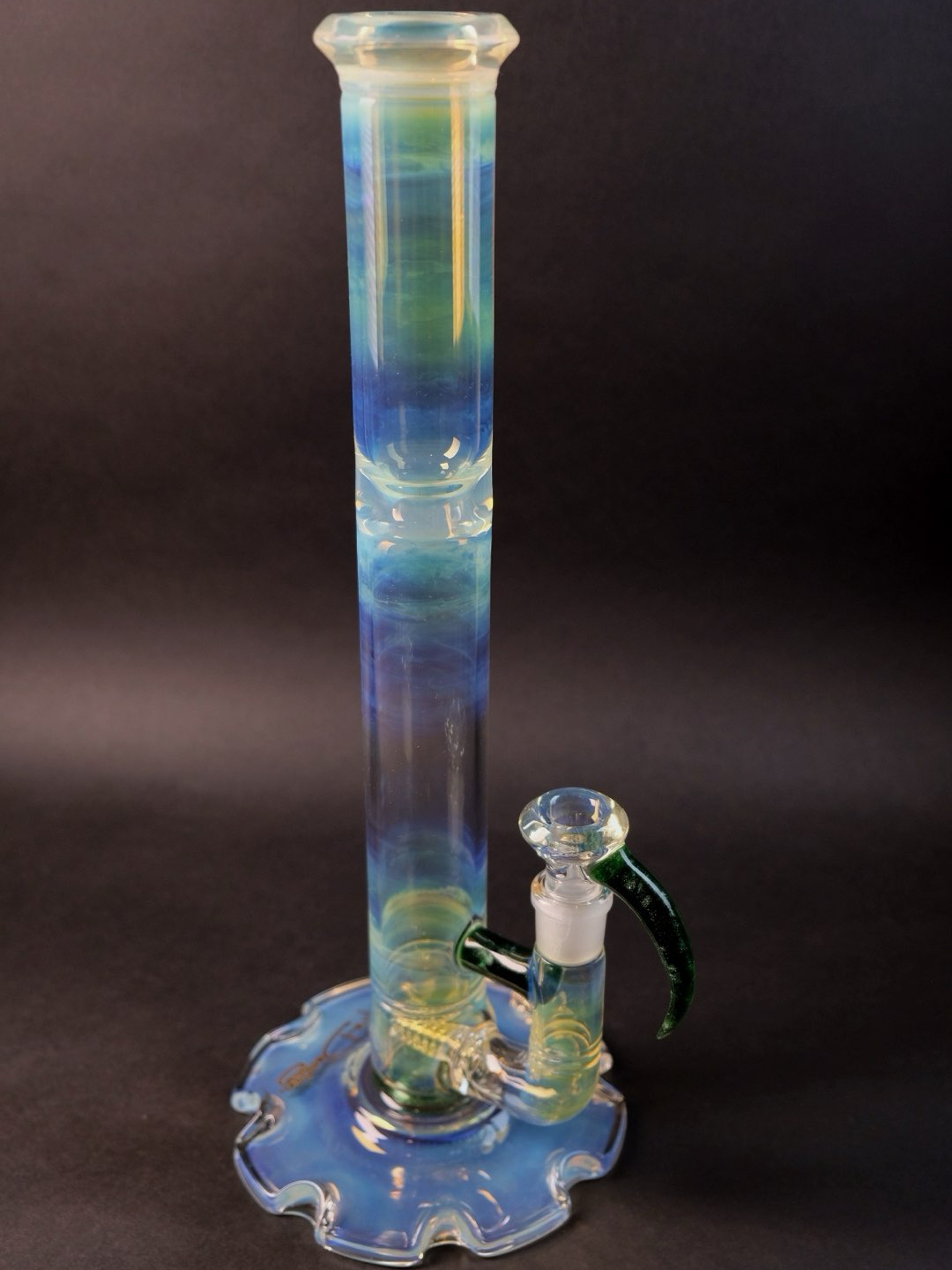 Preview pic of ApixDesign Silver Fumed Green w/Bottlecap Base
